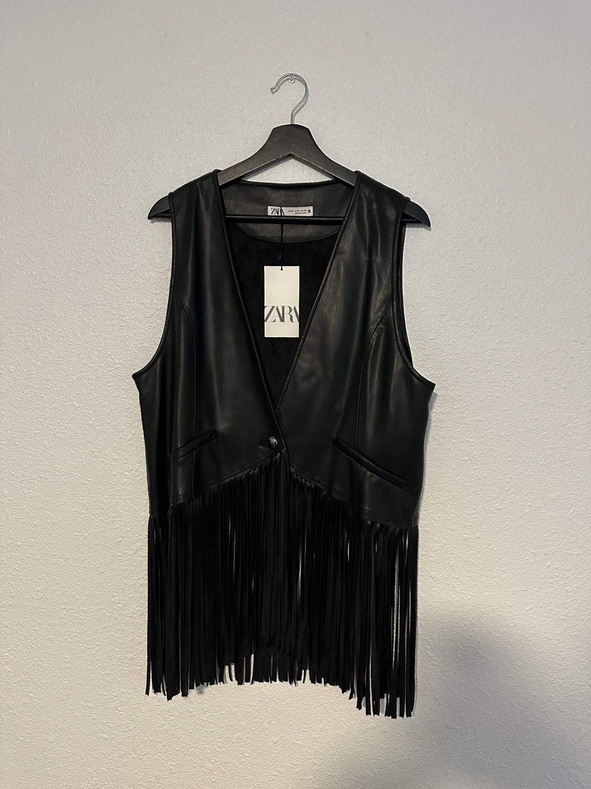 Zara BUTTON UP FRINGE VEST Size XL / US 12-14 / IT 48-50 - 1 Thumbnail