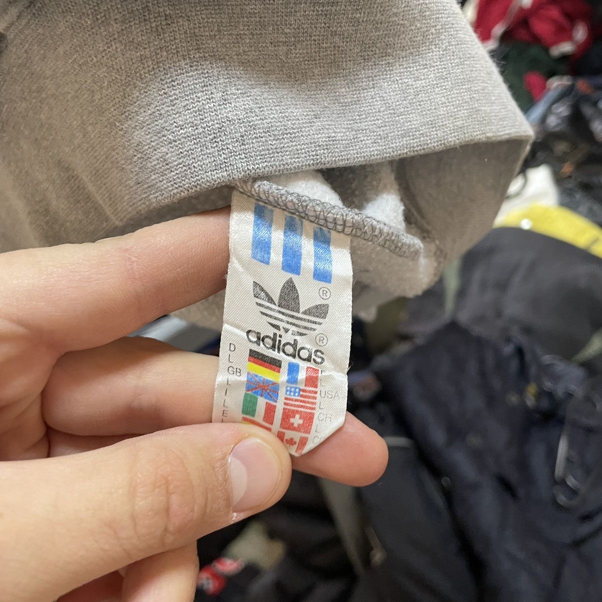 Adidas × Vintage Vintage 90s MUTOMBO adidas Sweatshirt Olympic equipment Size US L / EU 52-54 / 3 - 7 Thumbnail