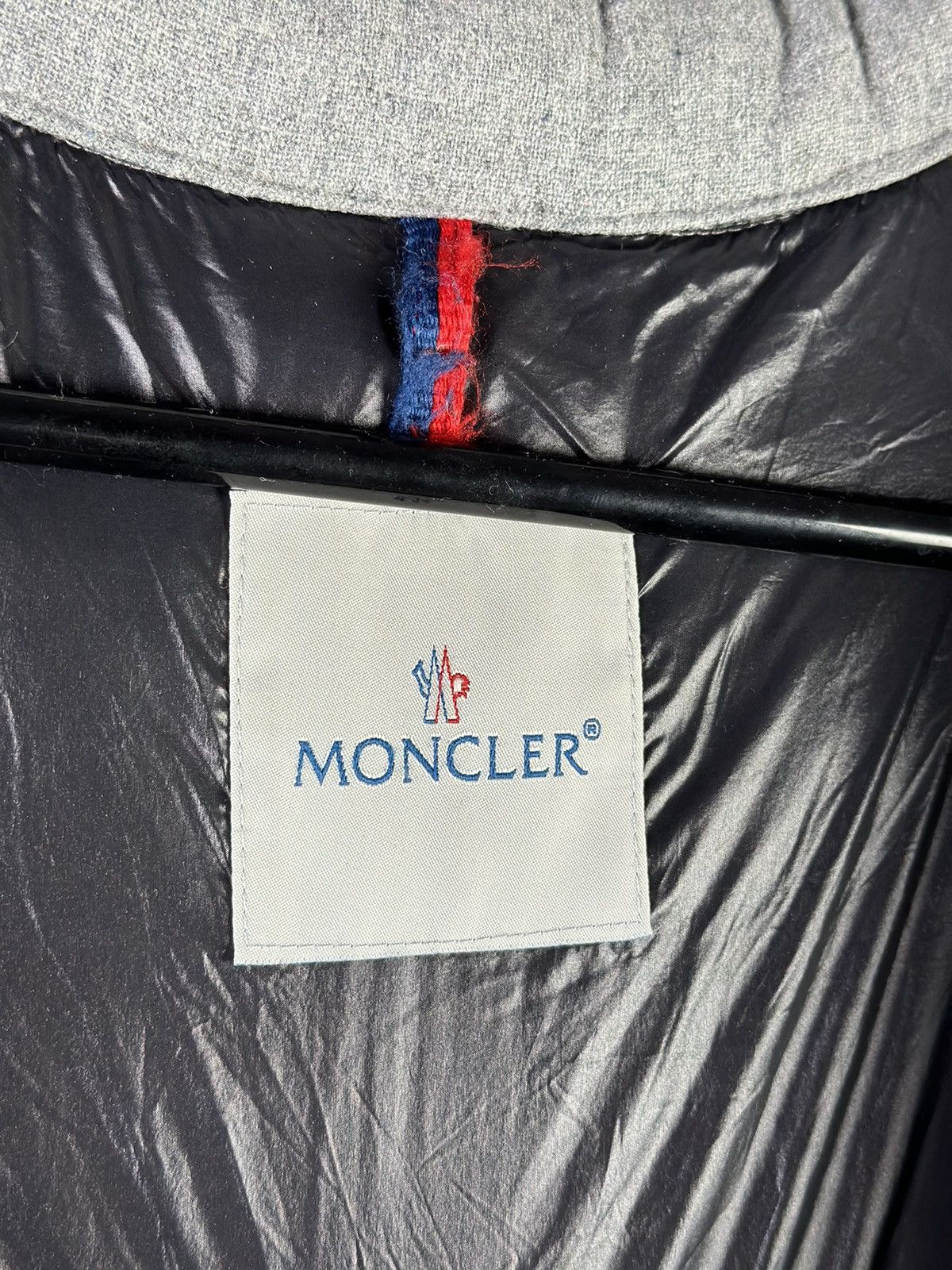 Moncler Moncler Chartreuse Down Jacket Grey Men's Size 1 Size US S / EU 44-46 / 1 - 18 Thumbnail