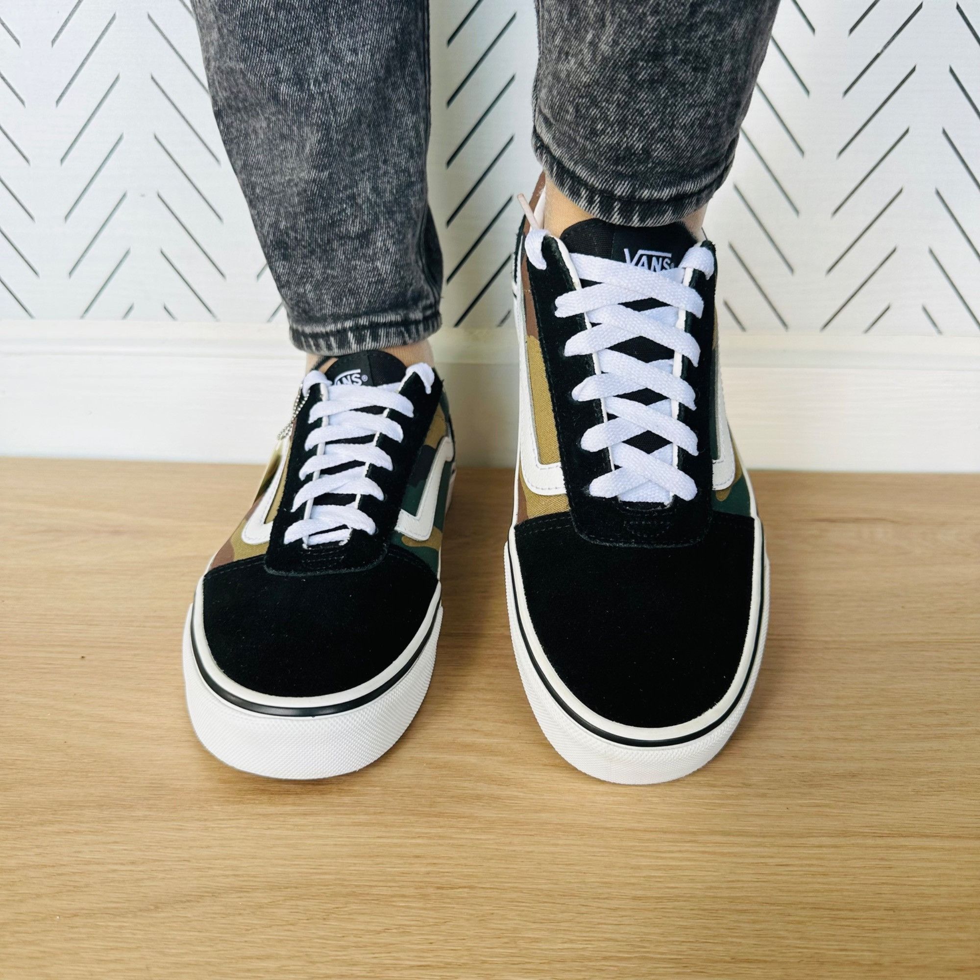 Vans 🤩Women Shoes Sz 8.5 Vans Old Skool Low Black Green Camo Lo Size US 8.5 / IT 38.5 - 5 Thumbnail