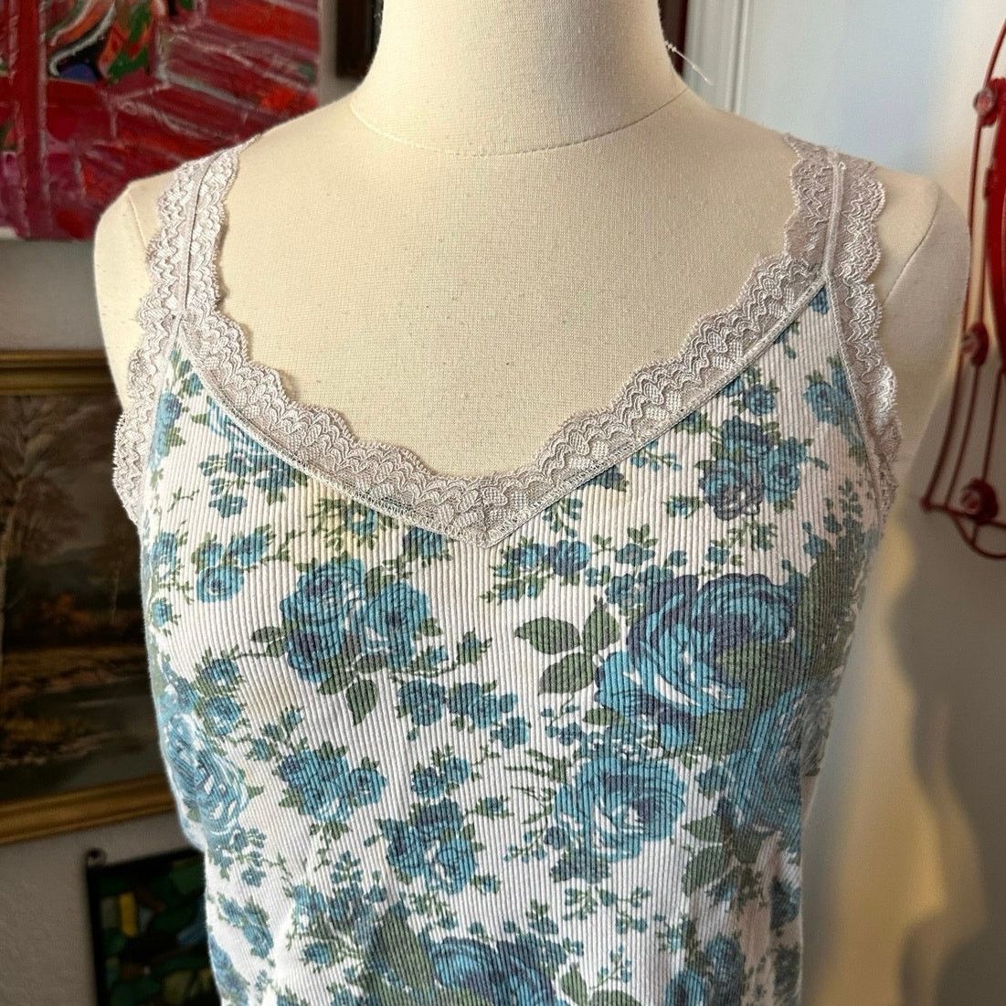 Other stained no brand blue white floral lace tank top Size L / US 10 / IT 46 - 2 Thumbnail