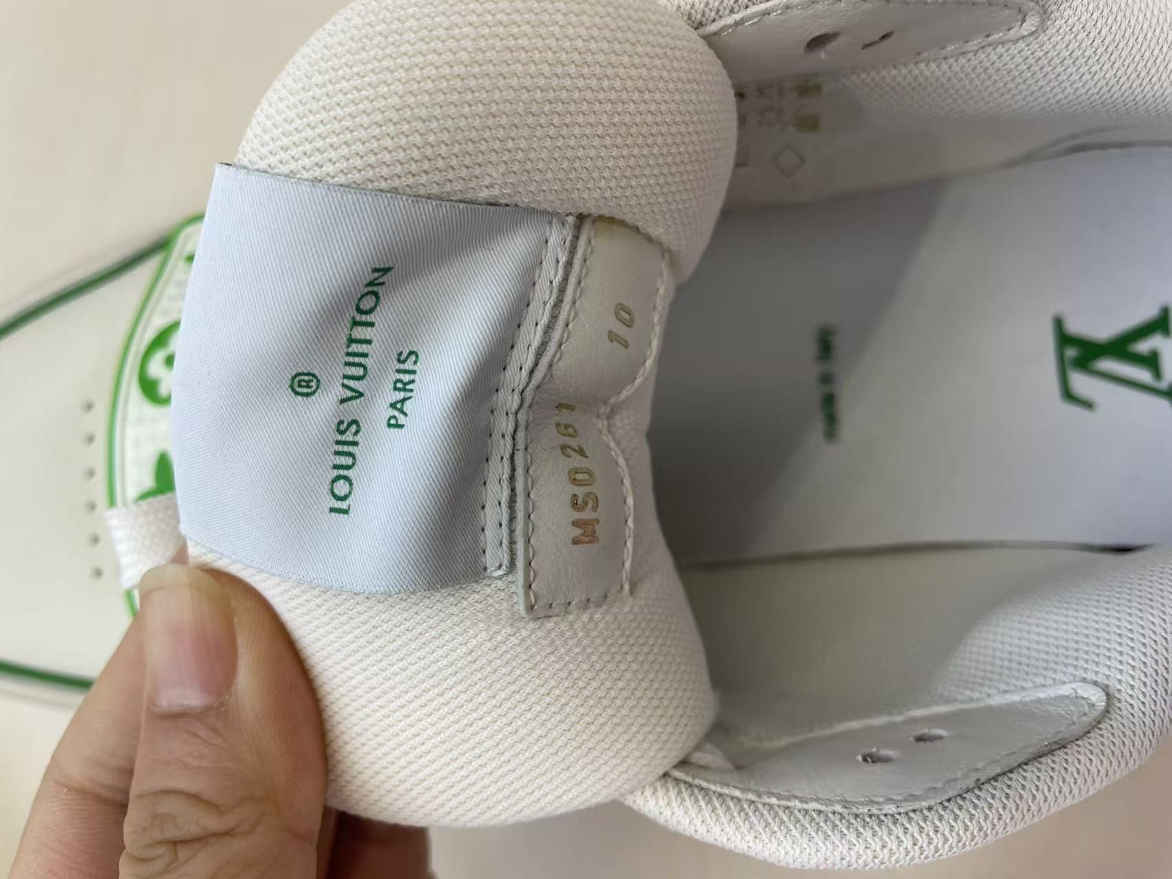 Louis Vuitton Louis Vuitton Green White Monogram Trainer Sneaker Size US 10 / EU 43 - 8 Thumbnail