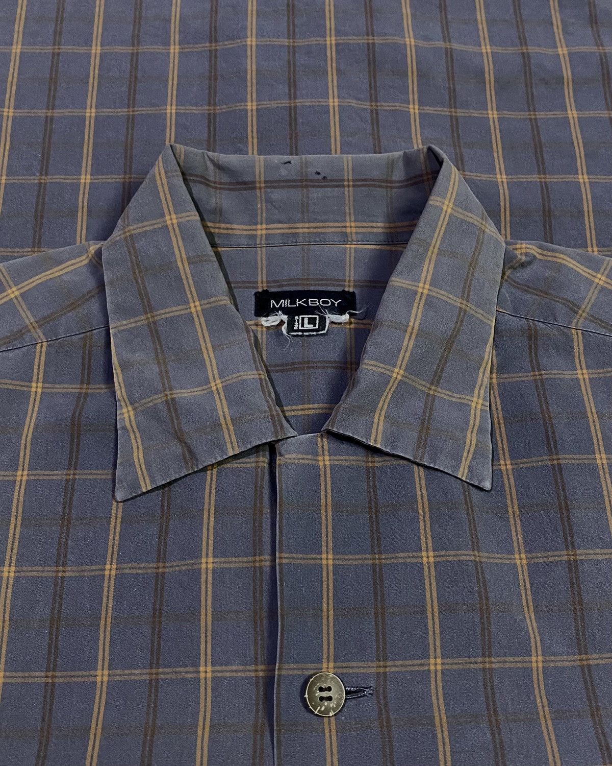 Japanese Brand MILKBOY Shirts Size US L / EU 52-54 / 3 - 6 Thumbnail