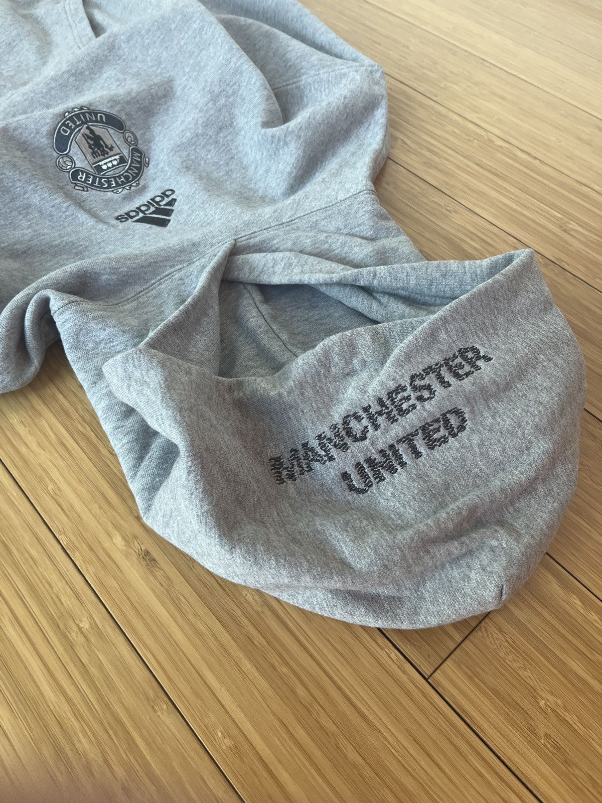 Adidas Adidas Manchester United Soccer Streetwear Hoodie Size US S / EU 44-46 / 1 - 1 Thumbnail