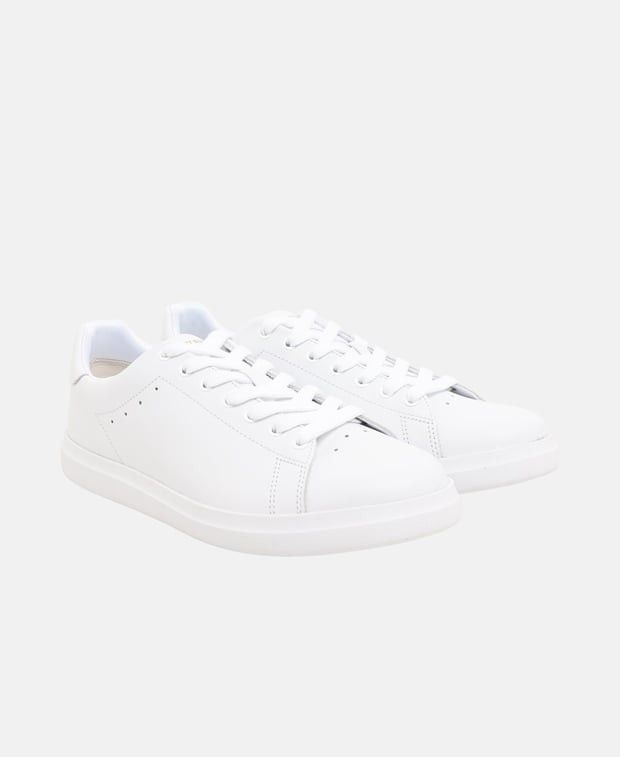 Howell Court Sneakers