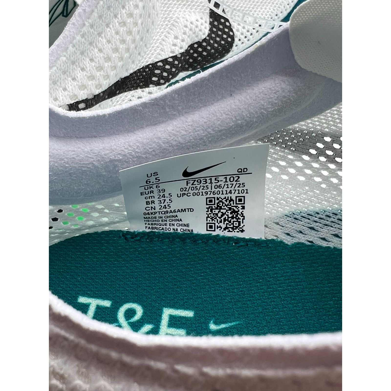 Nike Nike ZoomX Dragonfly 2 Elite “White Bright Spruce” Size 6.5 Size US 6.5 / EU 39-40 - 6 Thumbnail