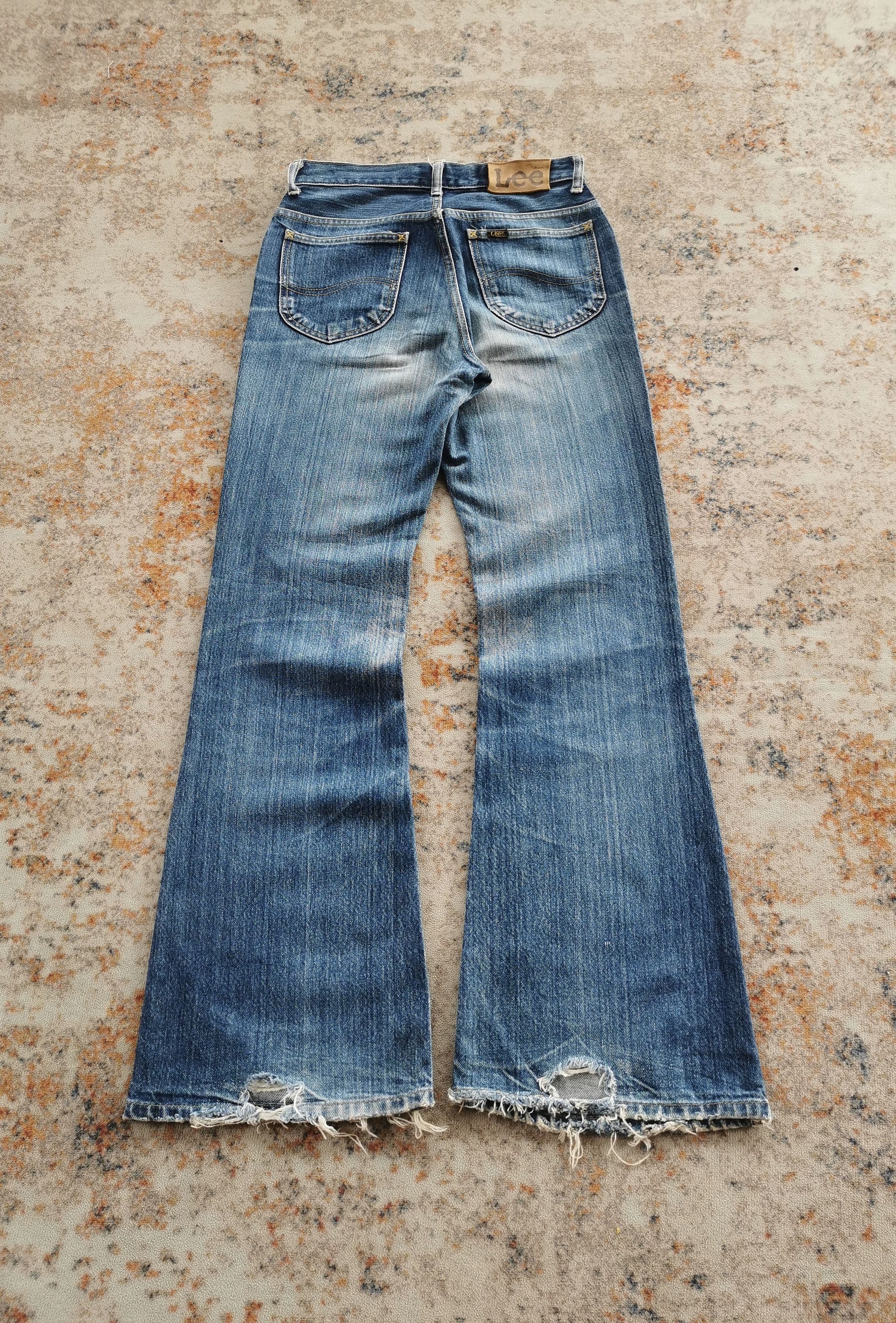 Lee VINTAGE LEE FLARE DISTRESSED JEANS BOOTCUT FADED PANTS Size US 26 / EU 42 - 2 Thumbnail