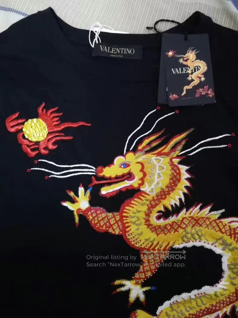 Valentino Valentino Chinese Dragon T Size US M / EU 48-50 / 2 - 5 Thumbnail