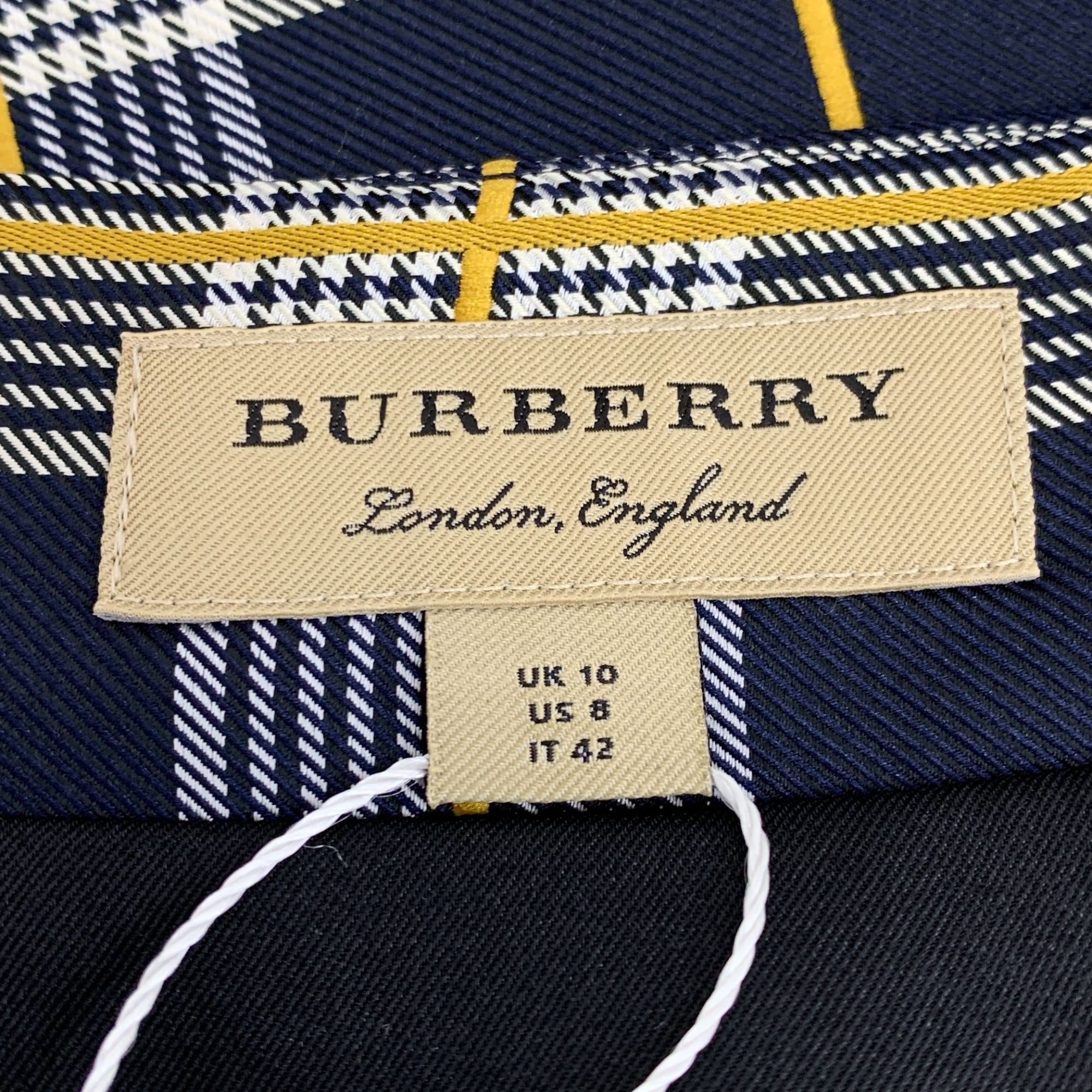 Burberry Burberry Plaid Pleated Skirt With Embroidery UK 10 / US 8 Po Size 30" / US 8 / IT 44 - 2 Thumbnail