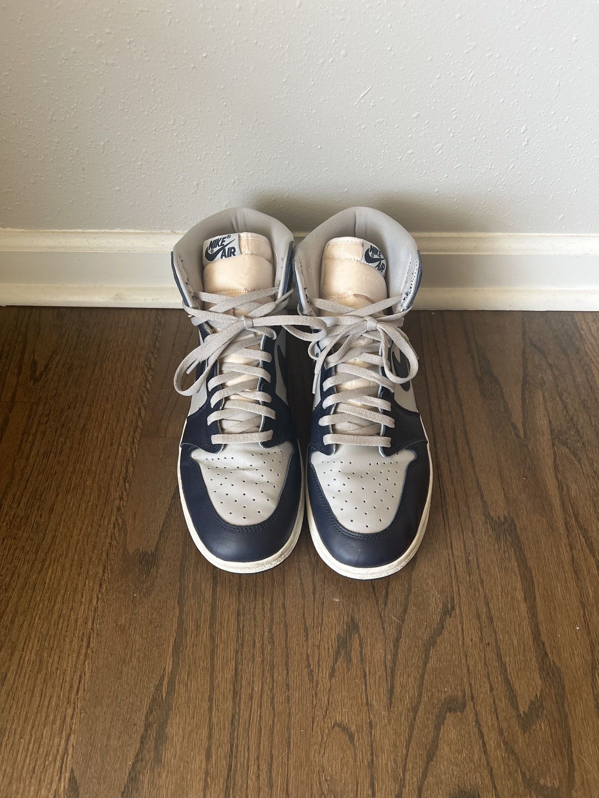 Jordan Brand Air Jordan 1 Retro Hi ‘85 OG ‘Georgetown’ Size US 13 / EU 46 - 3 Thumbnail