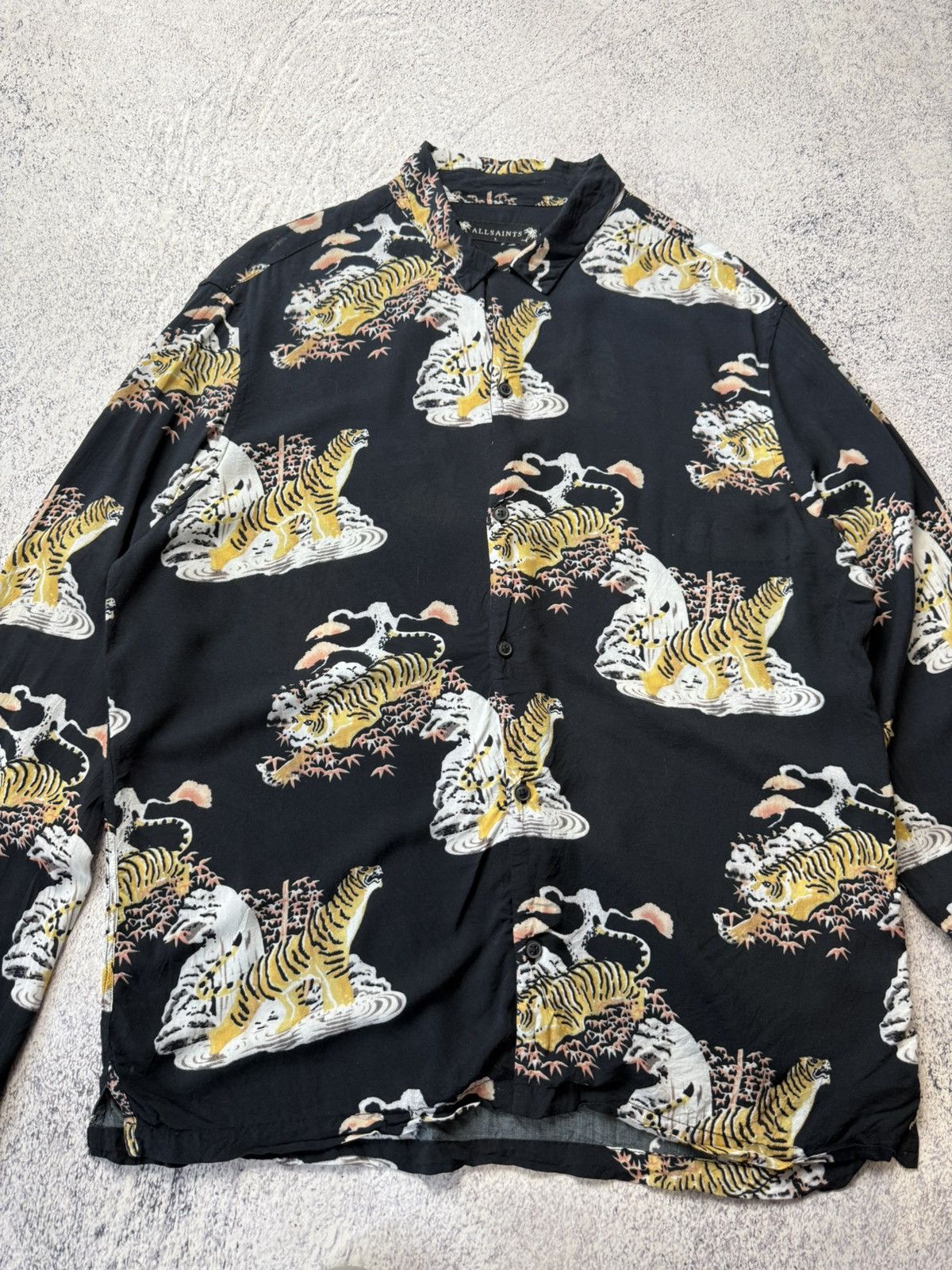 Allsaints Vintage Allsaints Viscose Tiger Crazy Print Y2K Hawaii Shirt Size US L / EU 52-54 / 3 - 12 Thumbnail
