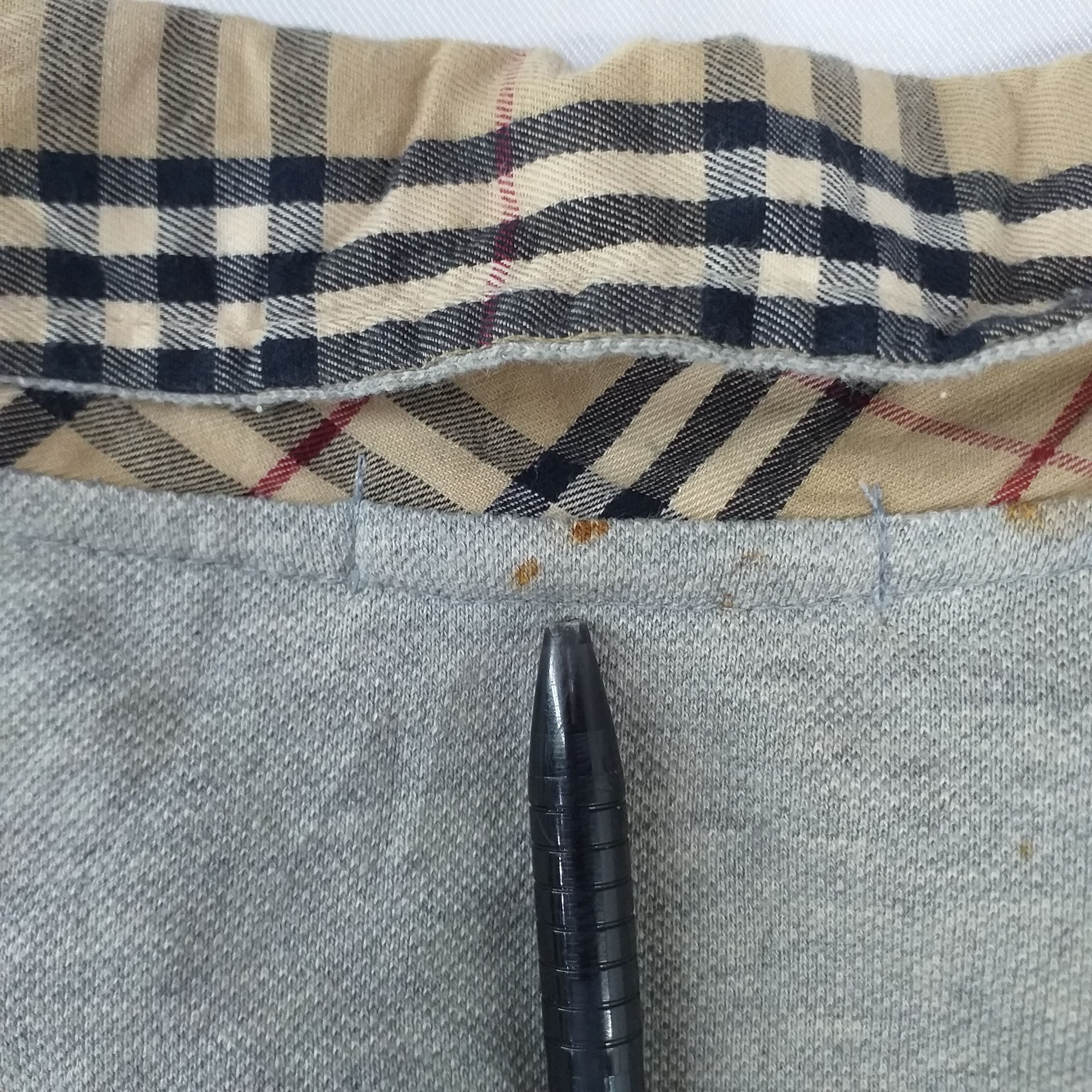 Burberry Vintage Burberry London Button Large Tee -E075 Size US XL / EU 56 / 4 - 9 Thumbnail
