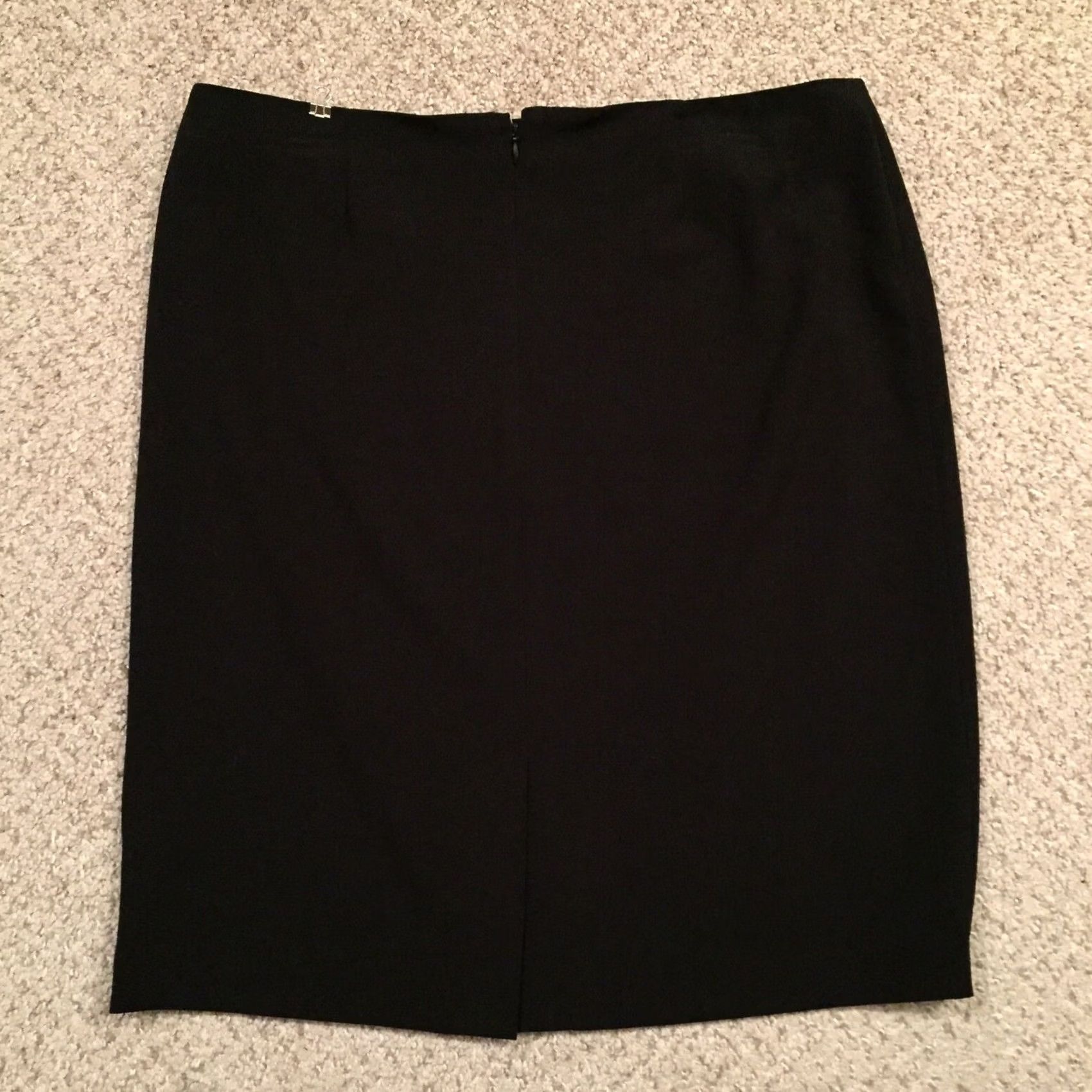 Vintage Sag Harbor Skirt 12P Black Knee Length Petite Unlined Slit Pencil Size 34" / US 12 / IT 48 - 6 Thumbnail