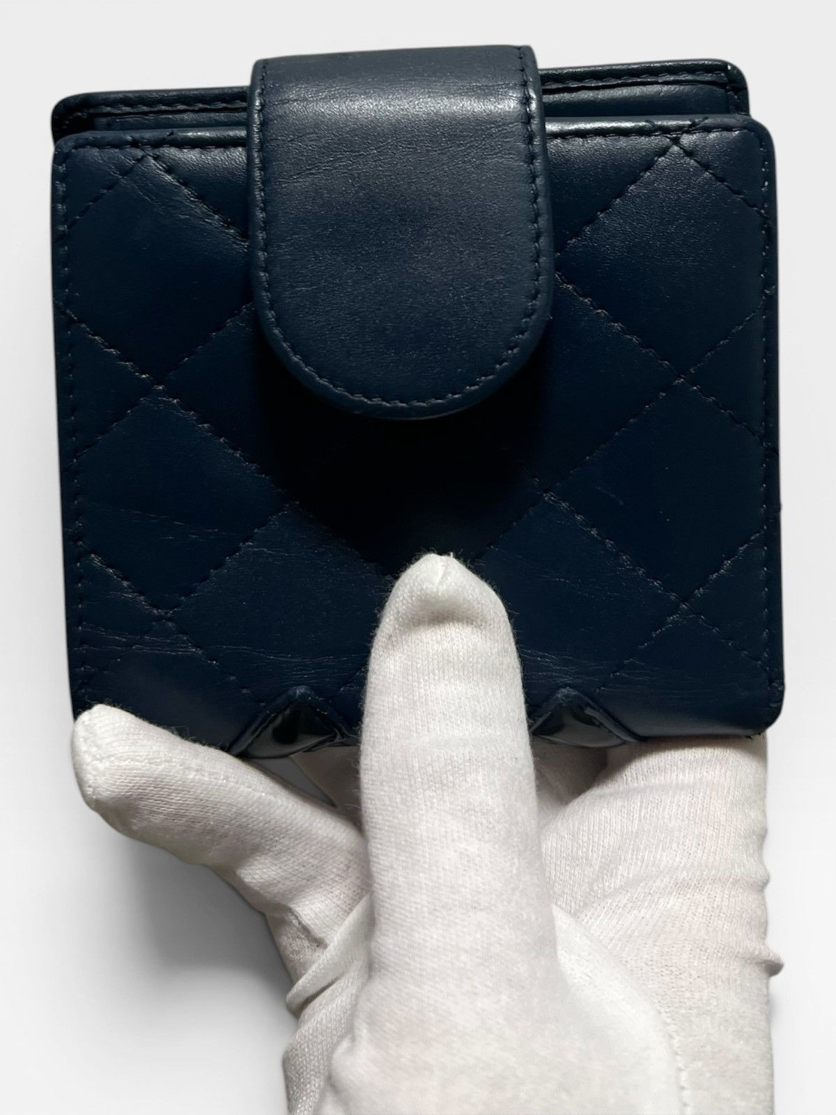 Chanel STEAL! Chanel Cambon Ligne quilted bifold wallet Size ONE SIZE - 3 Thumbnail