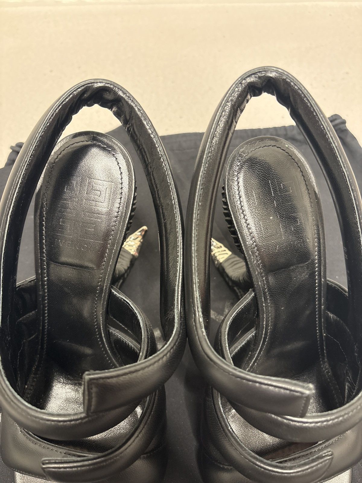 Givenchy Givenchy Horn Heels Size US 8.5 / IT 38.5 - 3 Thumbnail