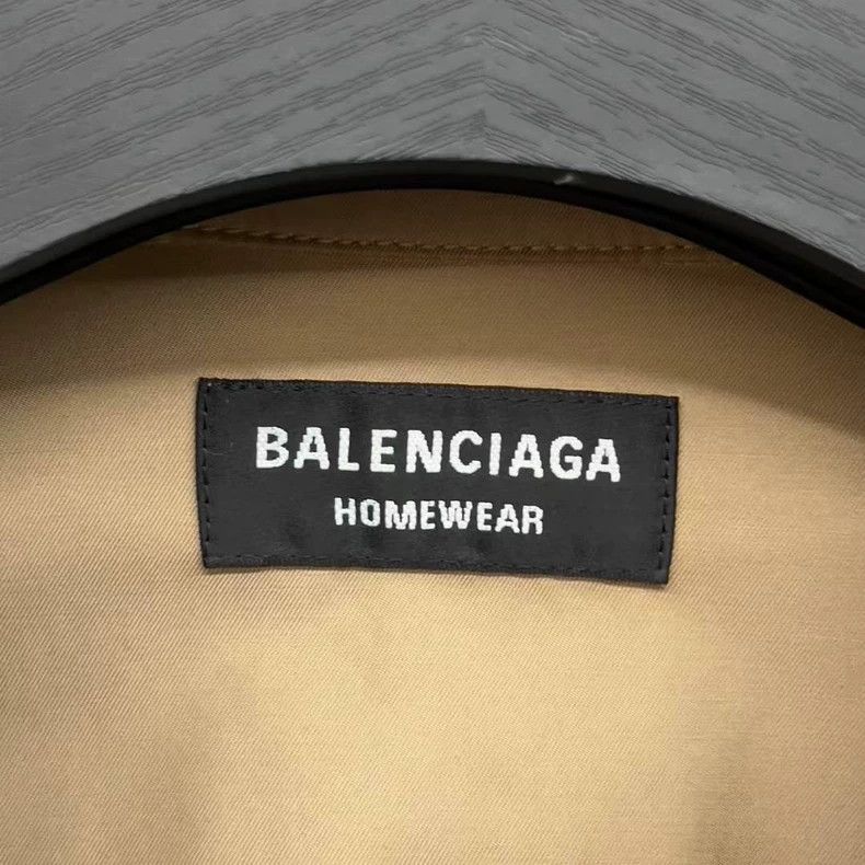Balenciaga Balenciaga Embroidered Logo Work Jacket Coat Size US S / EU 44-46 / 1 - 3 Thumbnail