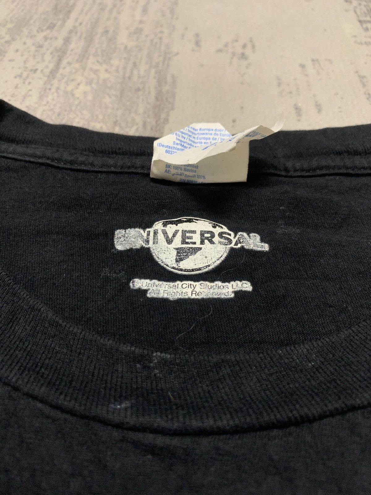 Vintage Vintage Y2K Invisible Man Movie Tshirt Size US XL / EU 56 / 4 - 6 Thumbnail