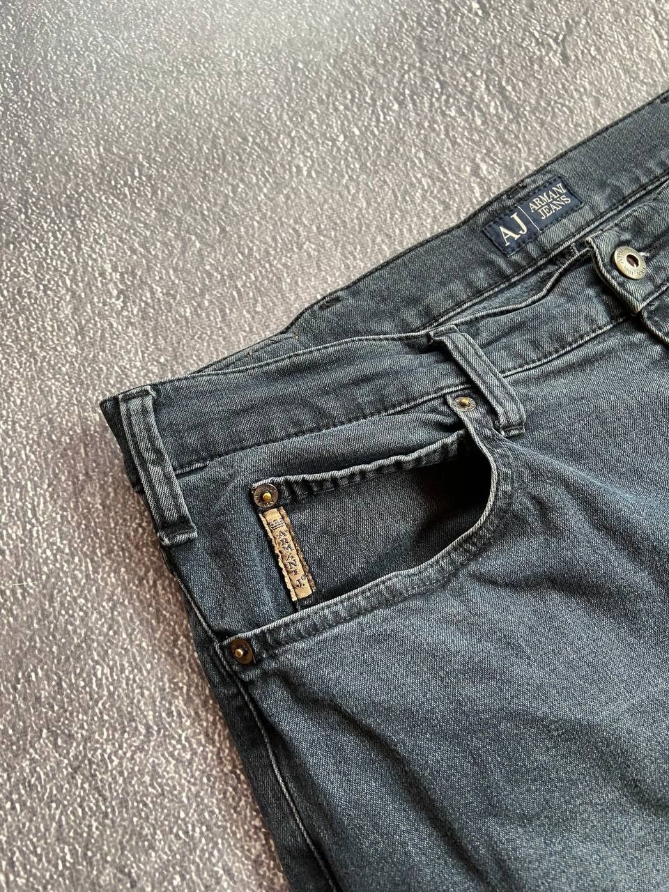 Armani Vintage Armani metal logo denim pants Size US 36 / EU 52 - 9 Thumbnail