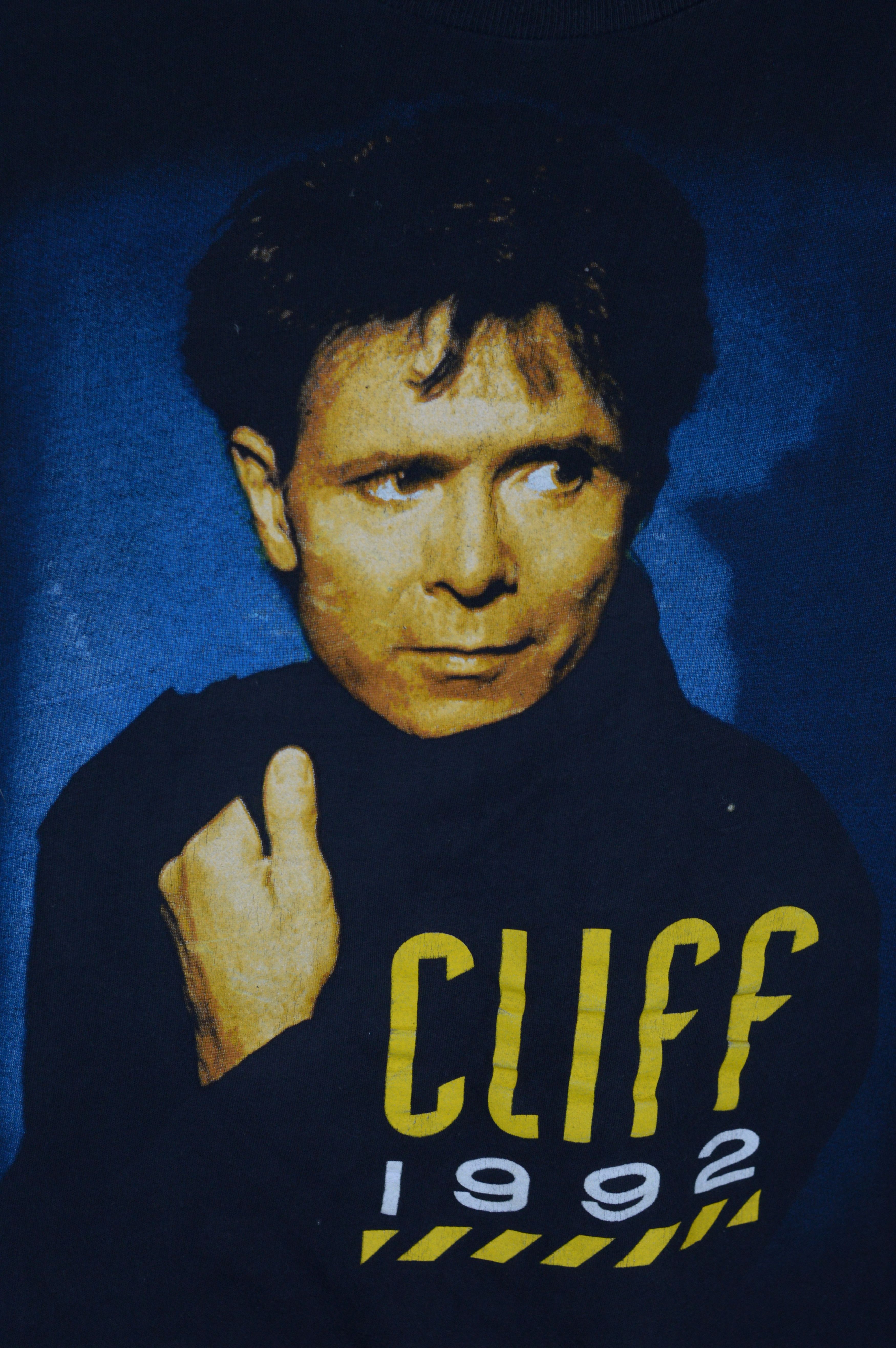 Vintage Vintage Cliff Richard 1992 Acces All Areas tour shirt Size US M / EU 48-50 / 2 - 3 Thumbnail