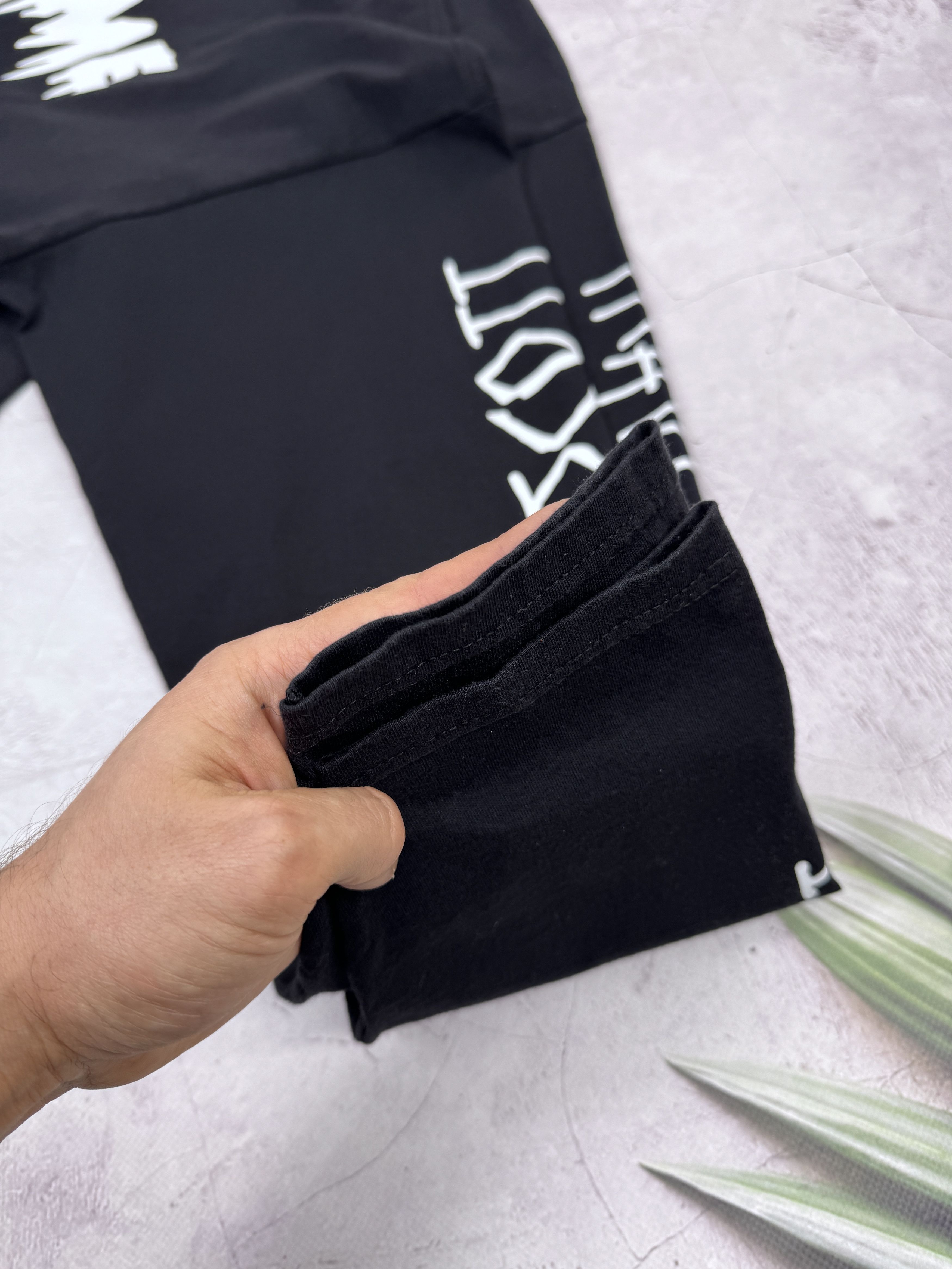 Band Tees × Fruit Of The Loom Travis Scott LA FLAME Tour T-Shirt LS by Fruit Of The Loom Size US XL / EU 56 / 4 - 15 Thumbnail