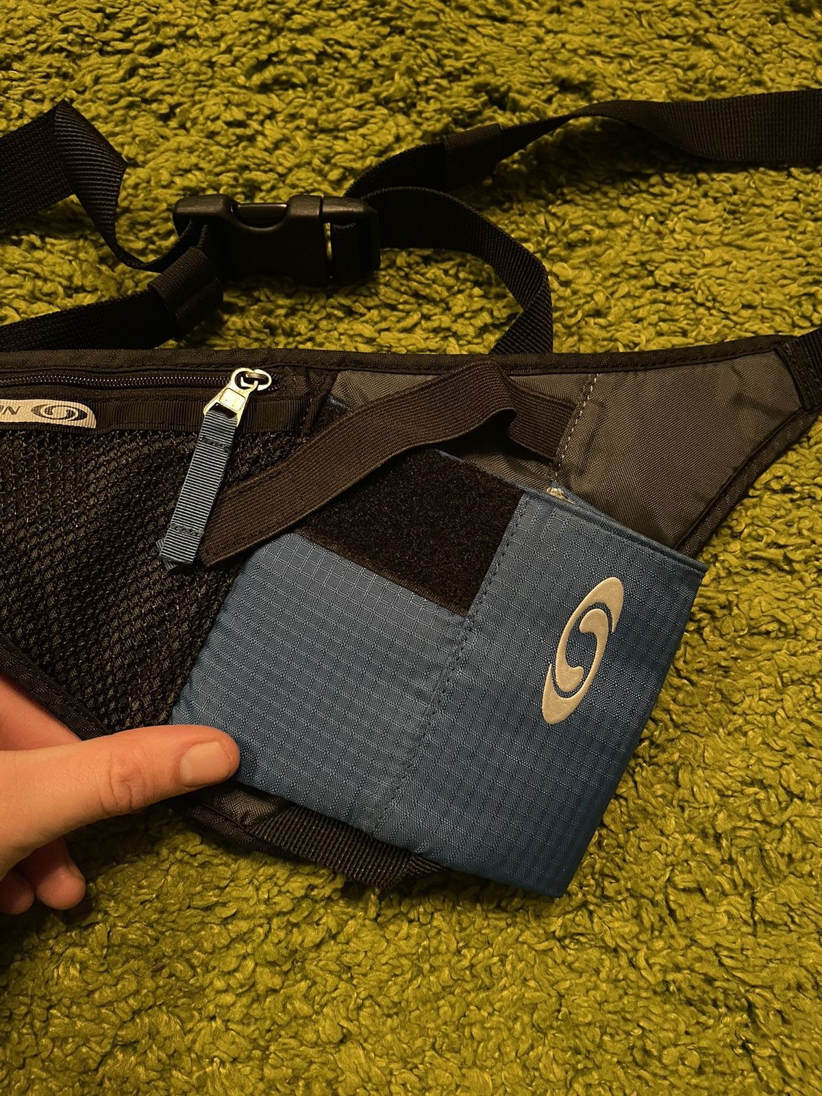 Salomon Salomon gorpcore style sling waist bag bottle holder Size ONE SIZE - 4 Thumbnail