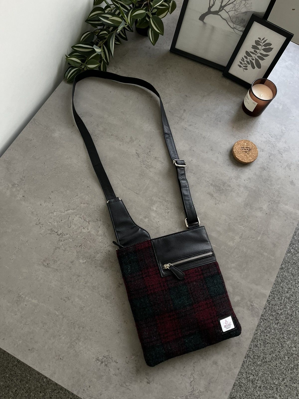 Harris Tweed × Vintage Harris Tweed Medium Cross Body Bag (Pink Square Size ONE SIZE - 3 Thumbnail