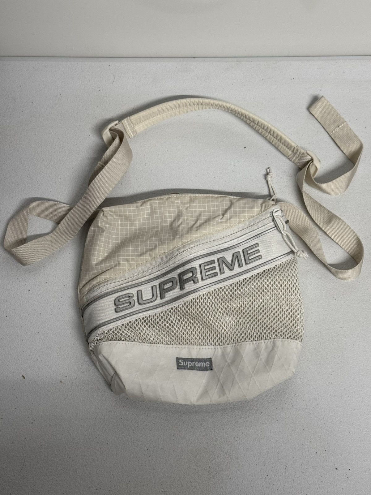 Supreme Fw23 3D Logo Shoulder Bag White, Men's