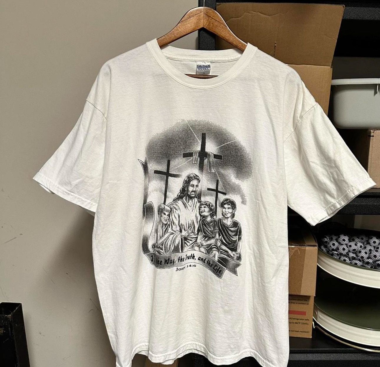 Gildan Vintage Jesus Religion John 14:6 Tee Shirt XL Size US XL / EU 56 / 4 - 1 Thumbnail