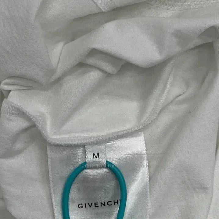 Givenchy Givenchy Logo Print Loose Short-Sleeve T-Shirt. Size US M / EU 48-50 / 2 - 3 Thumbnail