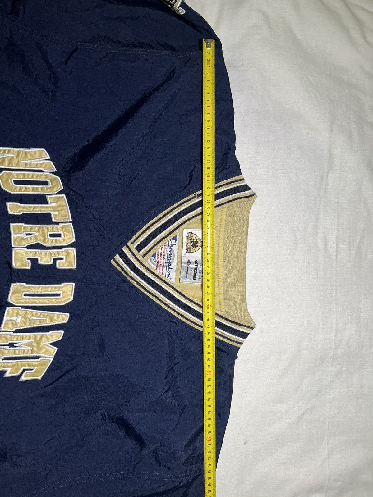 Vintage VINTAGE 90S OVERSIZE NYLON NOTRE DAM SWEATSHIRT FOOTBALL Size US XL / EU 56 / 4 - 18 Thumbnail