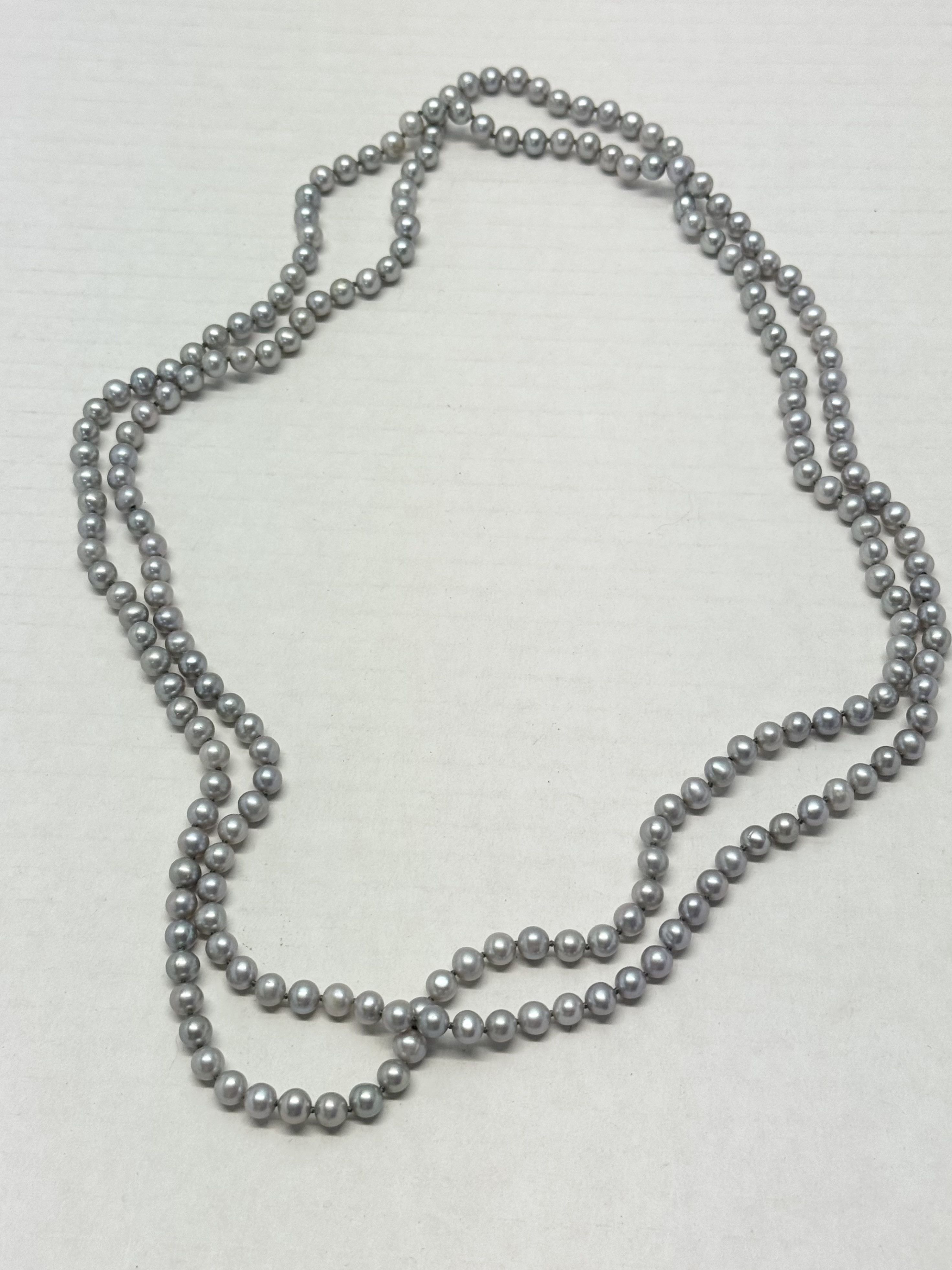 Vintage Vintage faux purple pearl beaded long necklace Size ONE SIZE - 3 Thumbnail