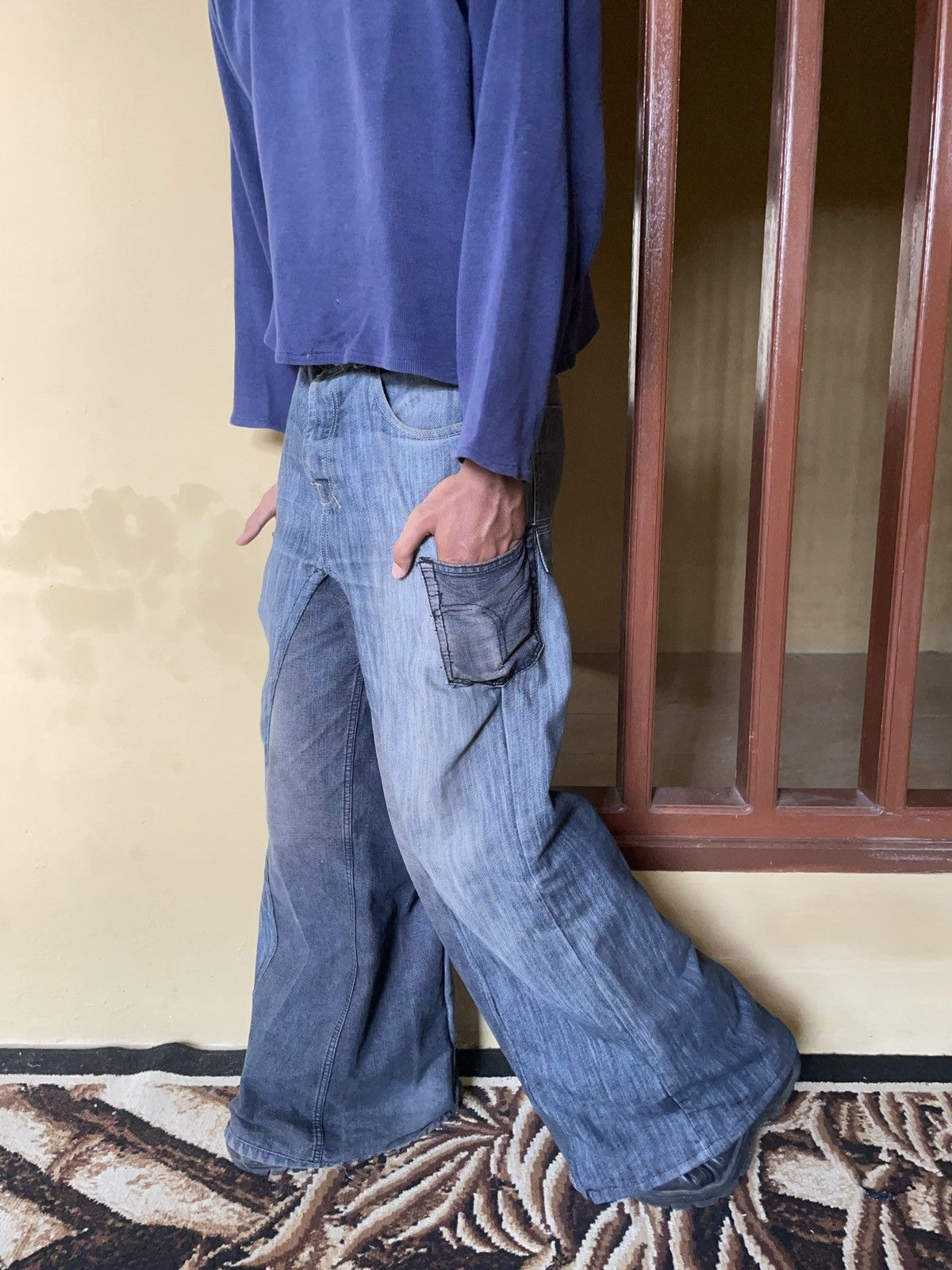 Other × Vintage Baggy wide leg reworked jeans Size US 33 - 2 Thumbnail