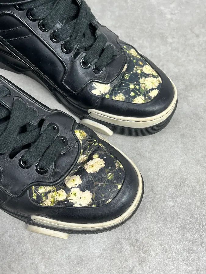 Givenchy SS2015 Givenchy Tyson Black Floral High Leather Sneakers by Riccardo Tisci Size US 8 / EU 41 - 5 Thumbnail