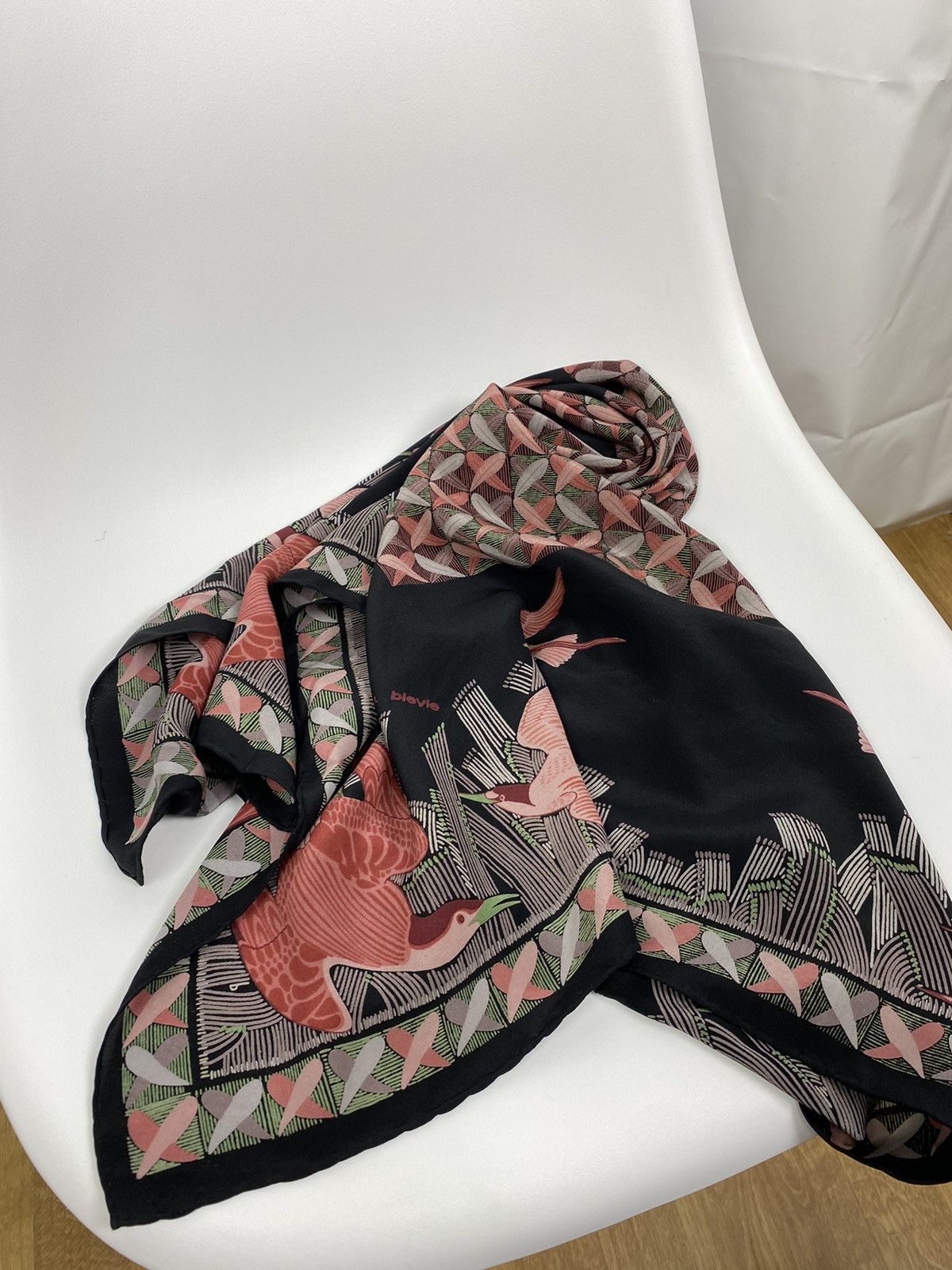 Designer Davinci bleyle Silk Birds Printed Scarf Size ONE SIZE - 10 Thumbnail