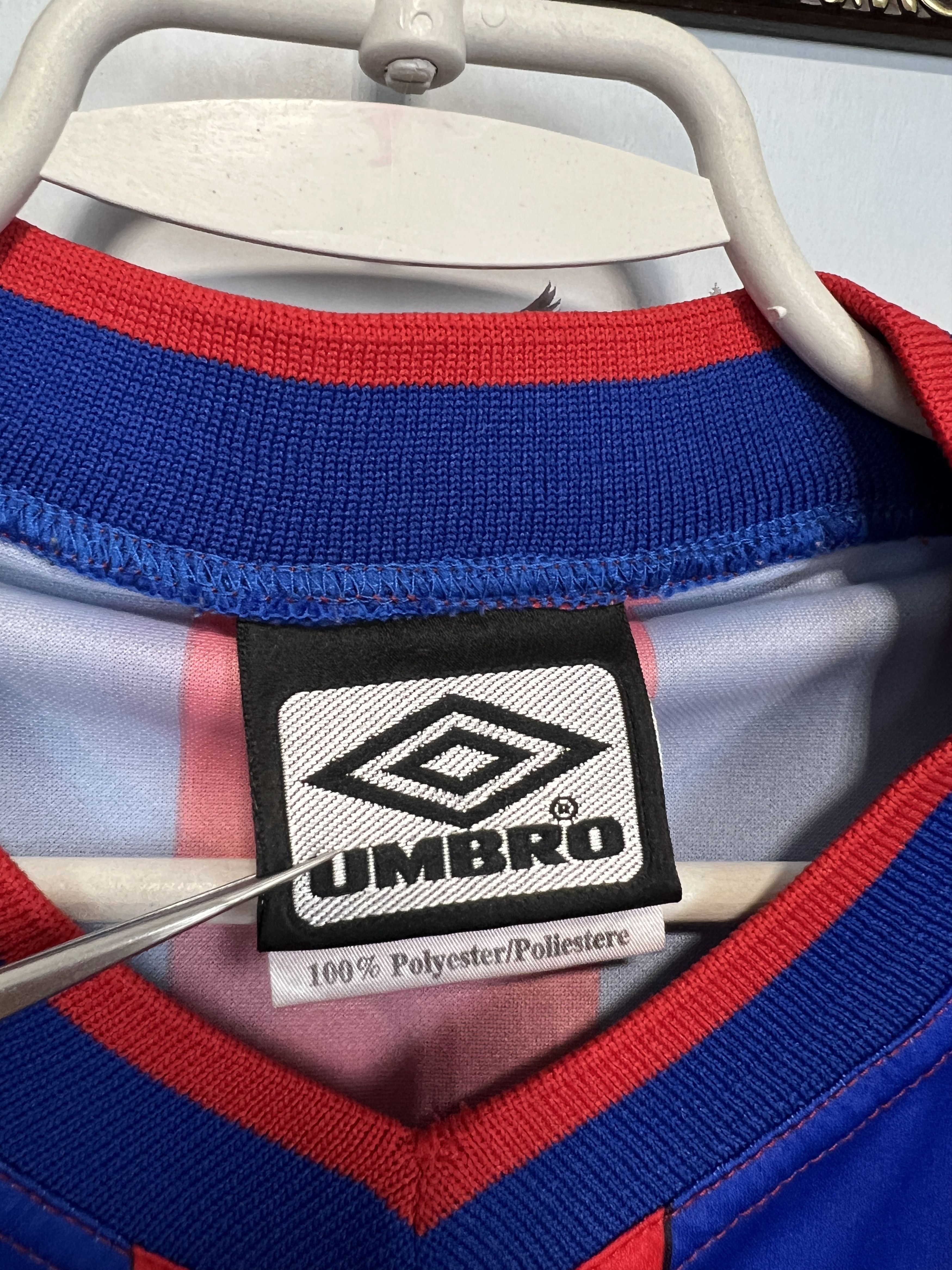 Umbro Hajduk Split football shirt Match Long Sleeve Spalj Jersey Size US XL / EU 56 / 4 - 7 Thumbnail