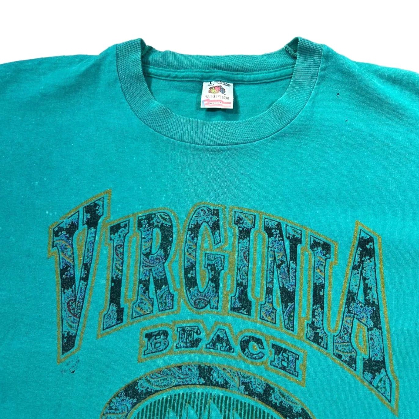 Fruit Of The Loom VINTAGE Virginia Beach "Virginia" Souvenir Distressed Graphic Single Stitch T-Shirt Mens L Teal Green Size US L / EU 52-54 / 3 - 4 Thumbnail