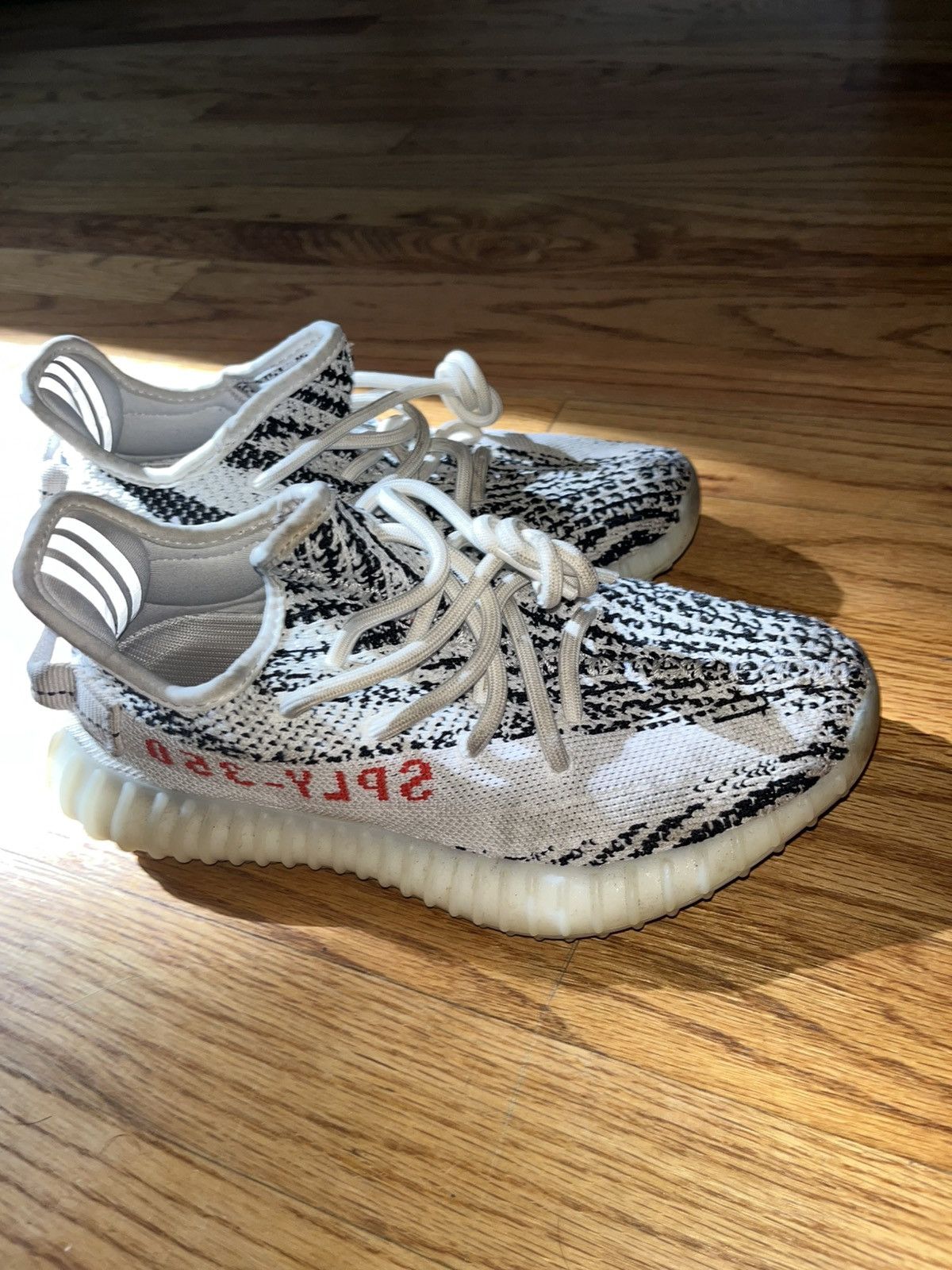 Yeezy 350 zebra