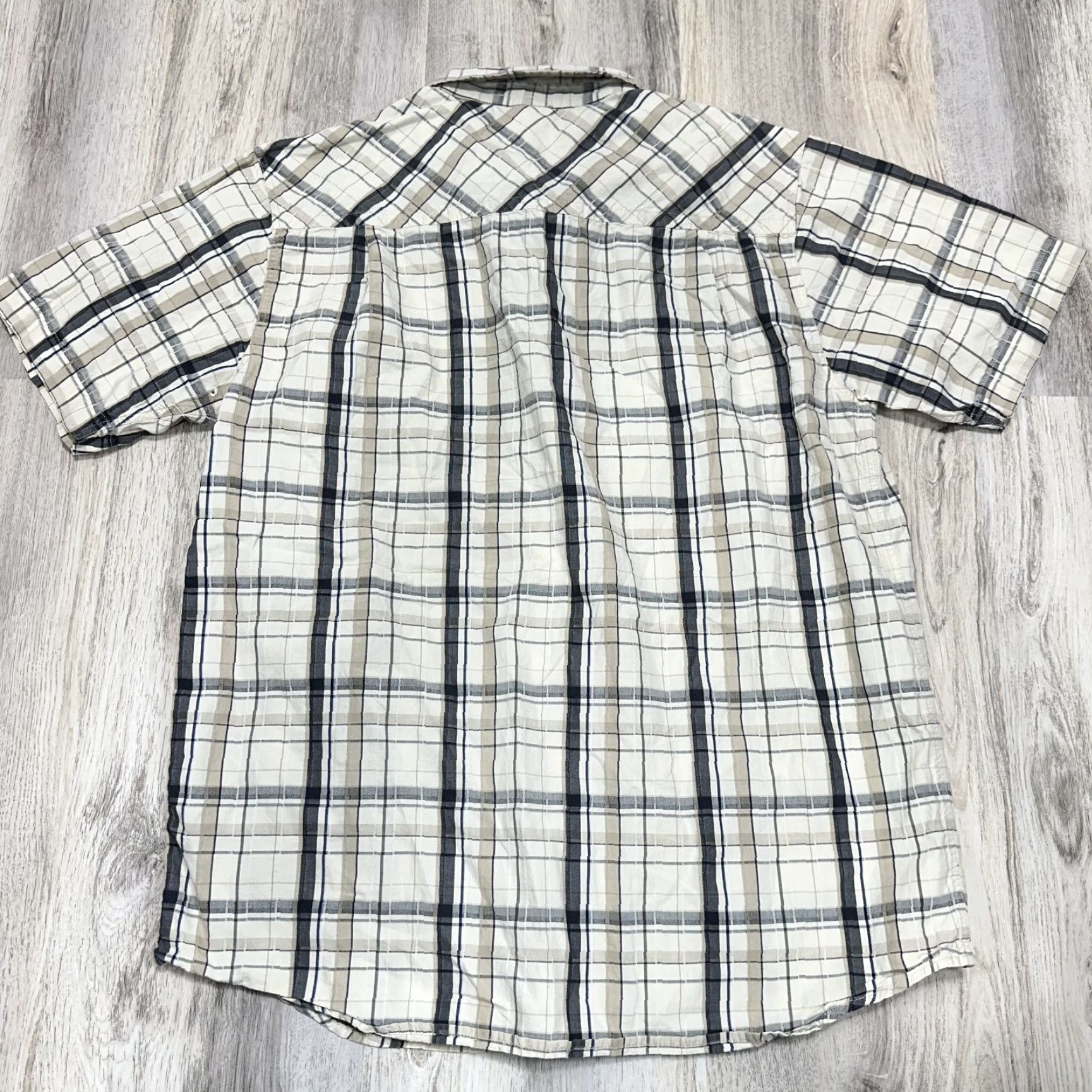 The North Face The North Face Men's Beige Plaid Shirt Short Sleeve Casual Cotton Button-Up Sz L Size US L / EU 52-54 / 3 - 3 Thumbnail