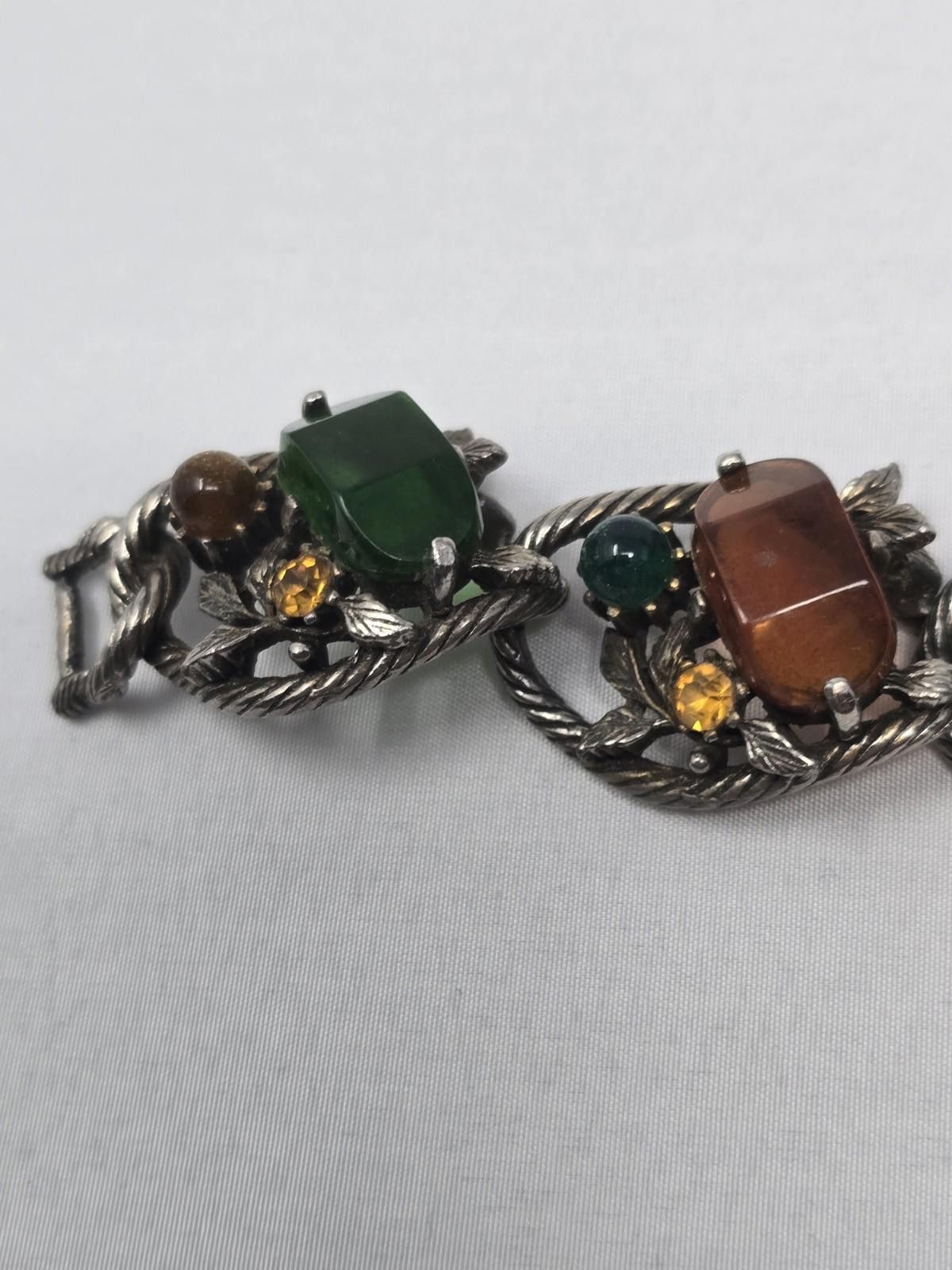 Chalk Line Selini 1960s Silver Tone Bracelet Green Red Cab Vintage Size ONE SIZE - 8 Thumbnail