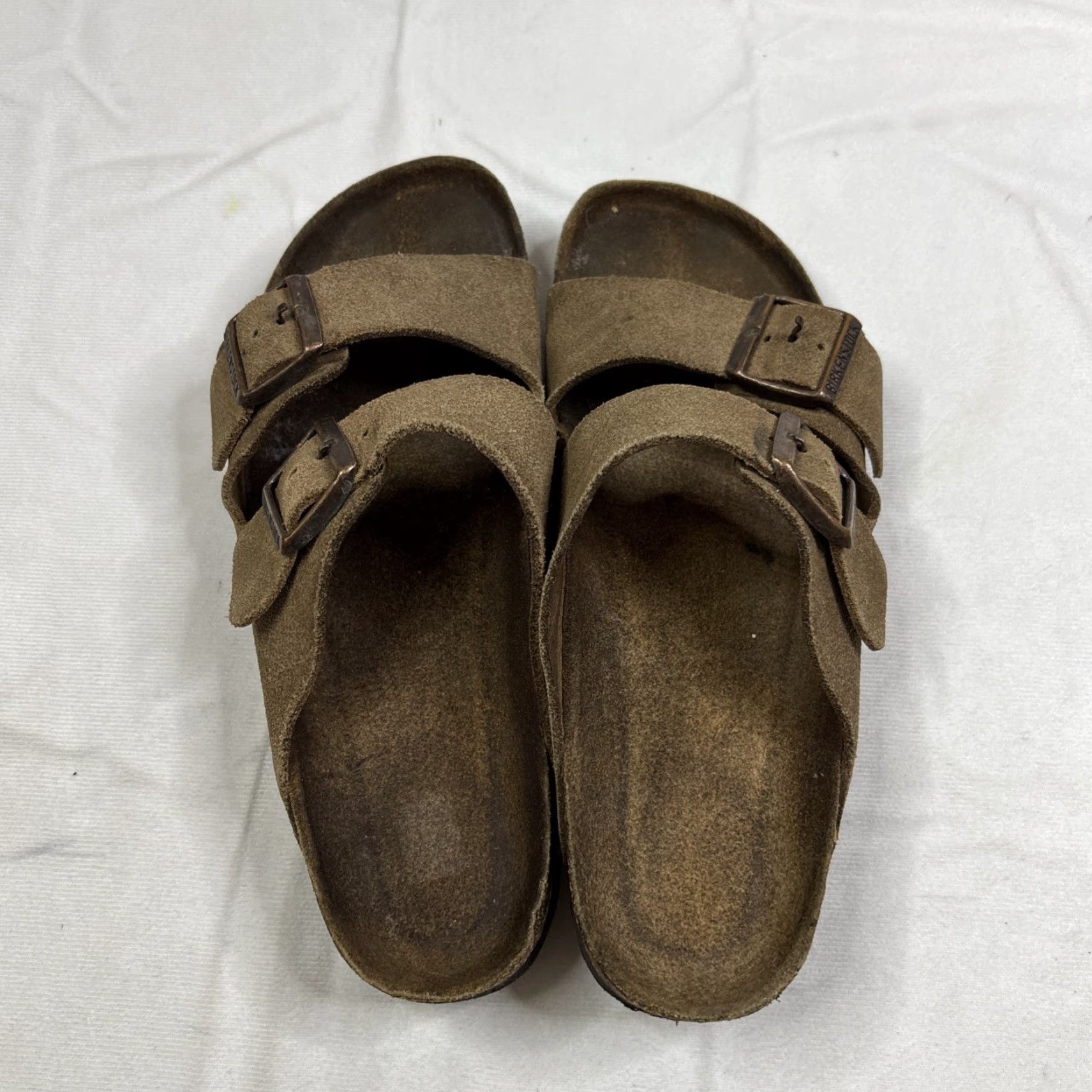 Birkenstock Birkenstock Arizona Sandal Leather Suede Tan Women's 38 US 7 Men’s 5 Buckle Straps Leather Insole Outsole Germany Vintage? Size US 7 / IT 37 - 3 Thumbnail