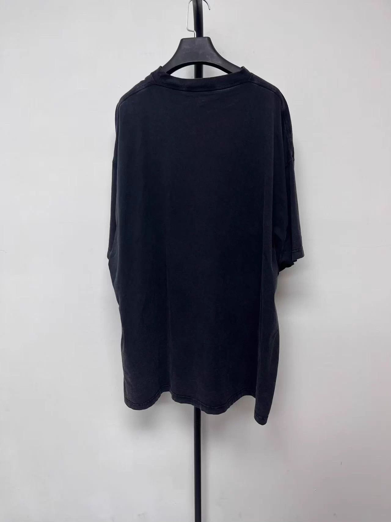 Balenciaga Balenciaga x PUMA short-sleeve oversized Tee men's size 4 Size US XL / EU 56 / 4 - 2 Thumbnail