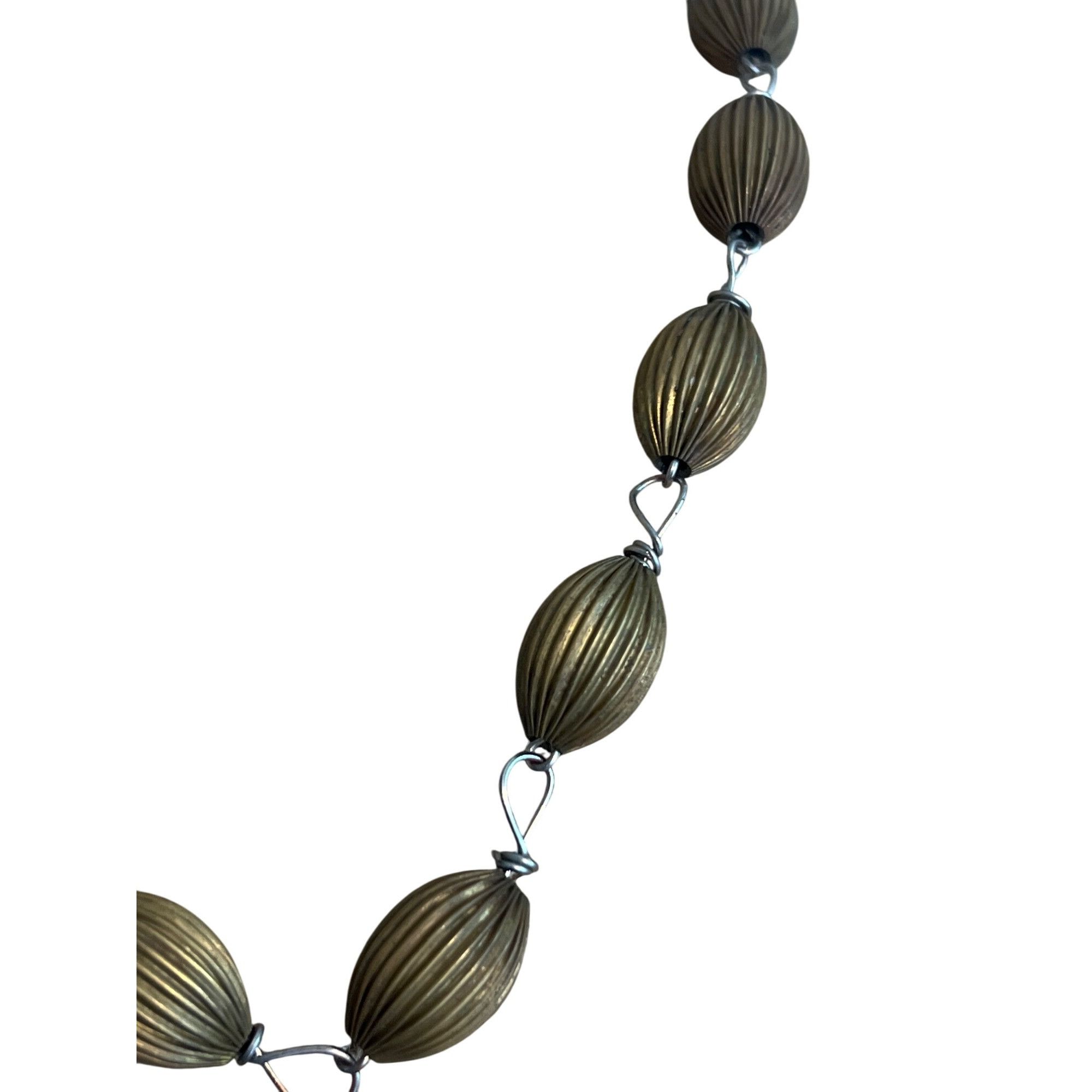 Other Vintage Cross Pendant Necklace Ribbed Beads Silver Tone Cros Size ONE SIZE - 4 Thumbnail