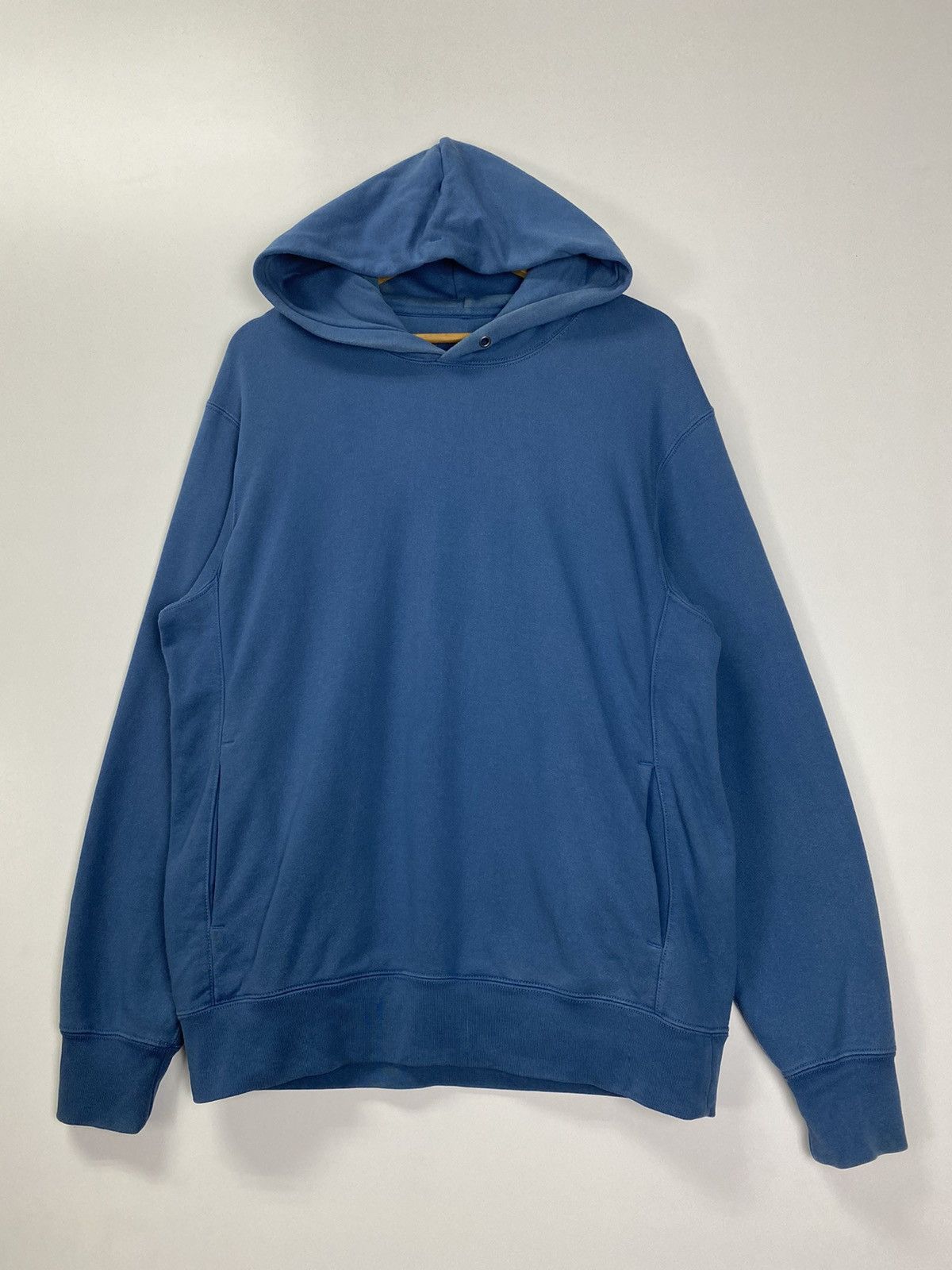 Uniqlo Uniqlo Hoodies Size US XL / EU 56 / 4 - 1 Thumbnail