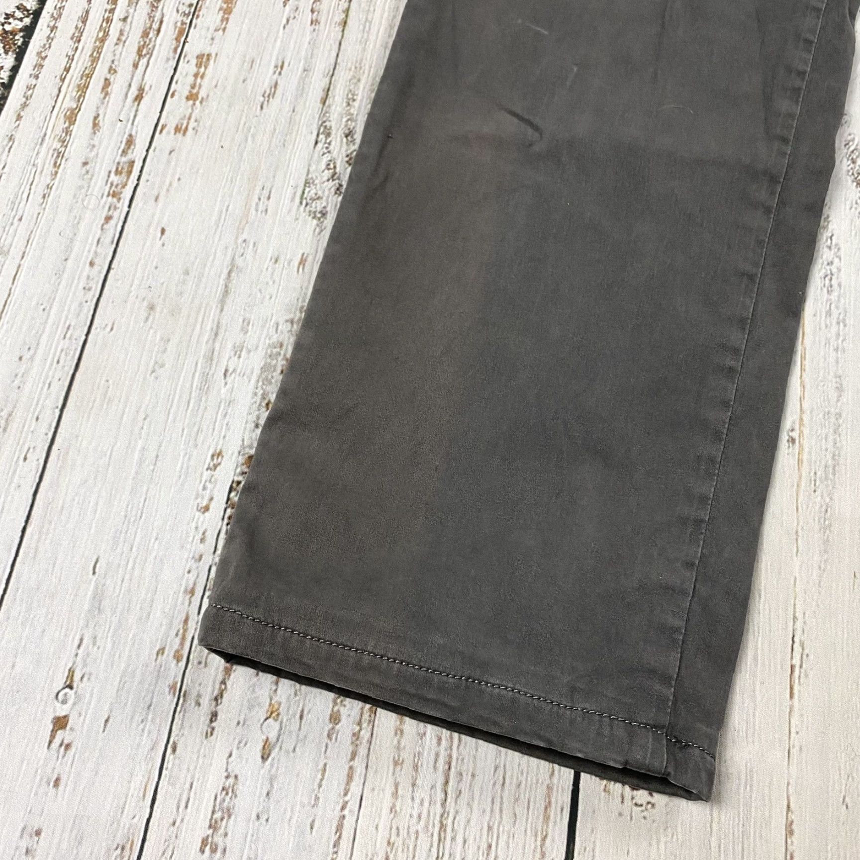 Vintage VINTAGE AG Adriano Goldschmied The Lux Khaki Chino Pants Mens Size 34 Grey Stretch Relaxed Size US 34 / EU 50 - 2 Thumbnail