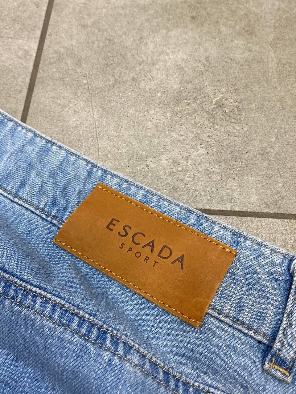 Escada Escada Sport Sexy Boyfriend Embroidered Hearts Denim Pants Size 28" / US 6 / IT 42 - 9 Thumbnail