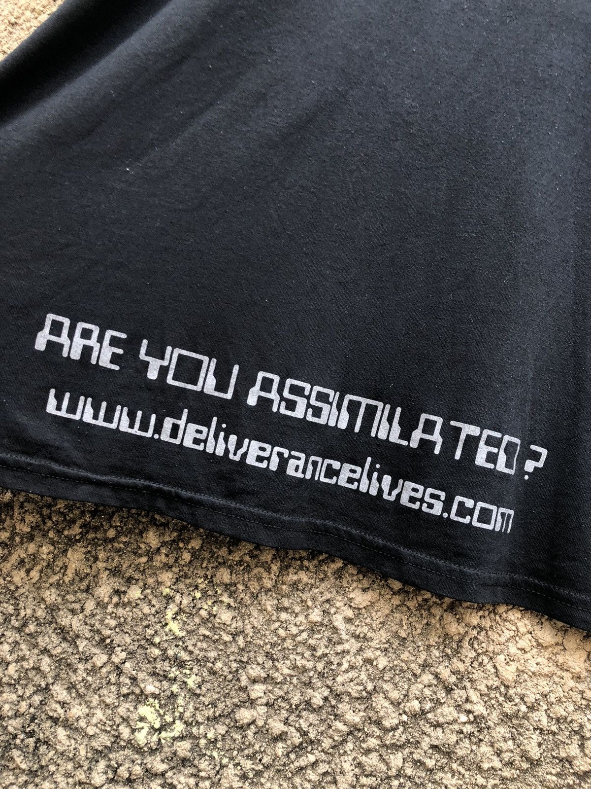 Band Tees × Vintage Rare!! Vintage 2000 Deliverance "Assimilation" Album Tshirt Size US XL / EU 56 / 4 - 4 Thumbnail