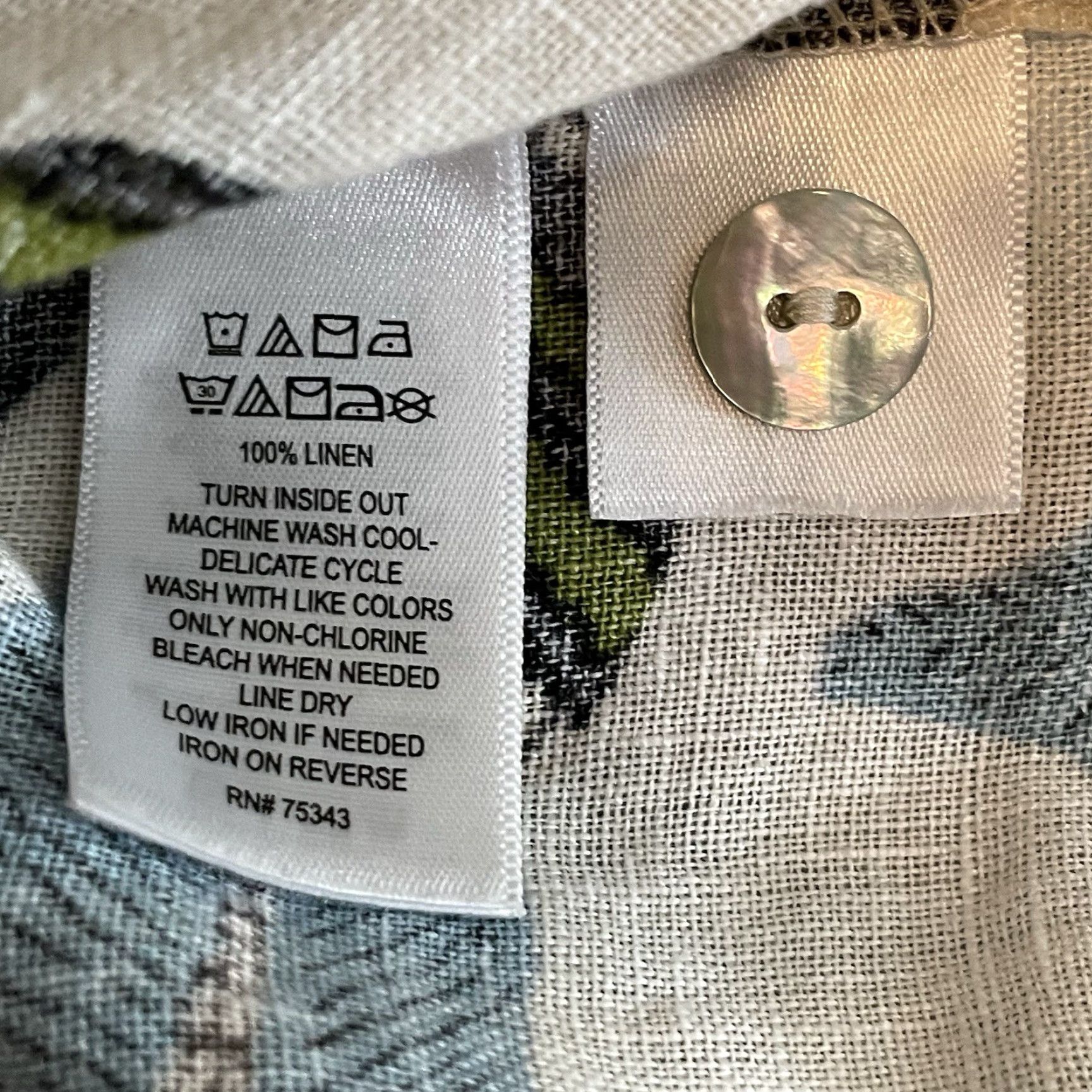 Vintage Tahari Top Women's L Linen Button Ivory Floral Coastal Casual tropical Hawaiian Palm Leaves 2020s Womens Size L / US 10 / IT 46 - 5 Thumbnail
