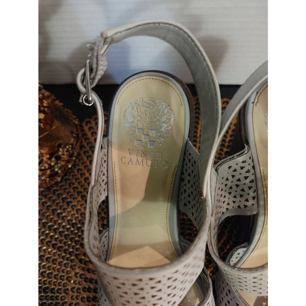 Vince Camuto Vince Camuto Delinda Wedges Size 8.5 Size US 8.5 / IT 38.5 - 4 Thumbnail