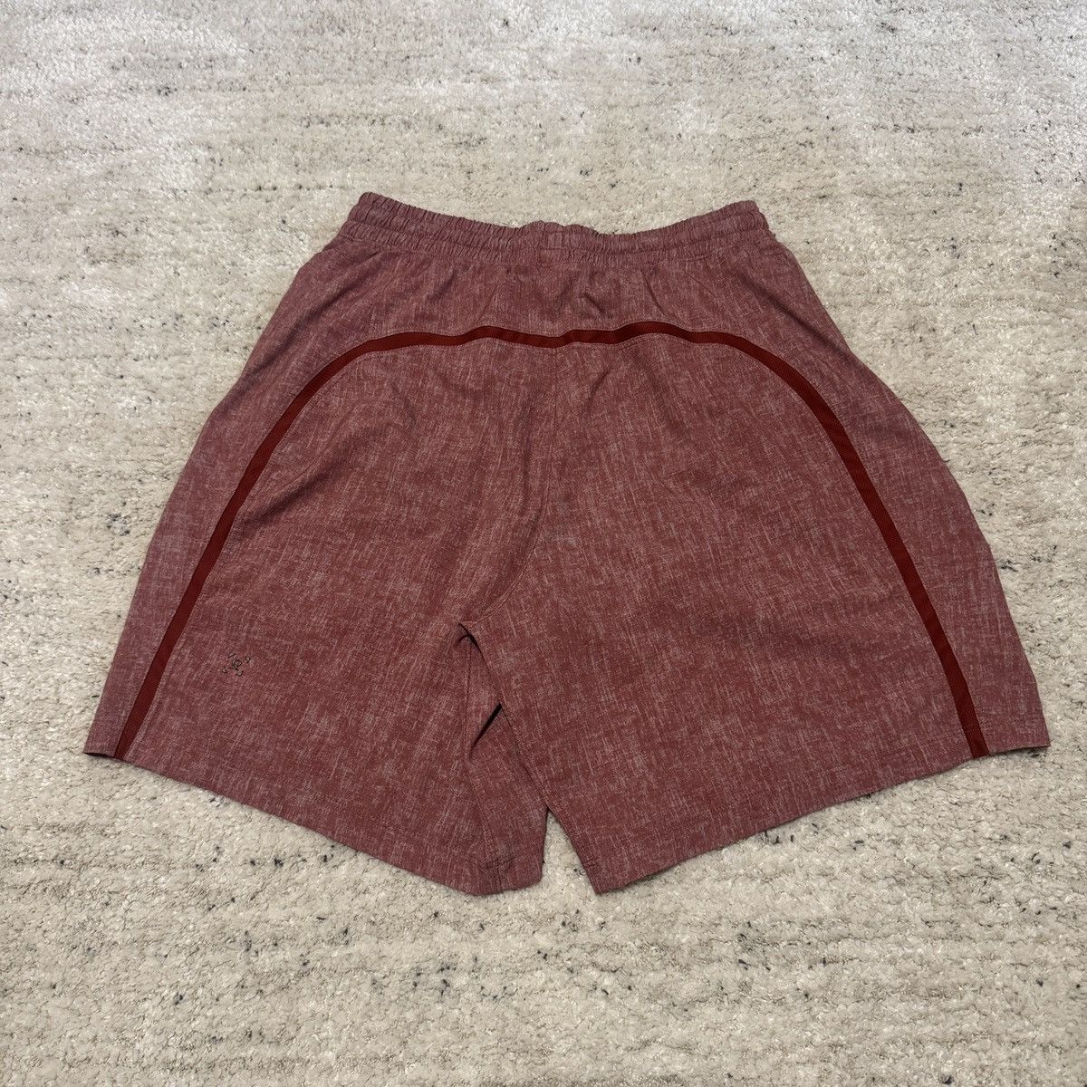 Lululemon Lululemon Red Pace Breakers Size US 30 / EU 46 - 2 Thumbnail