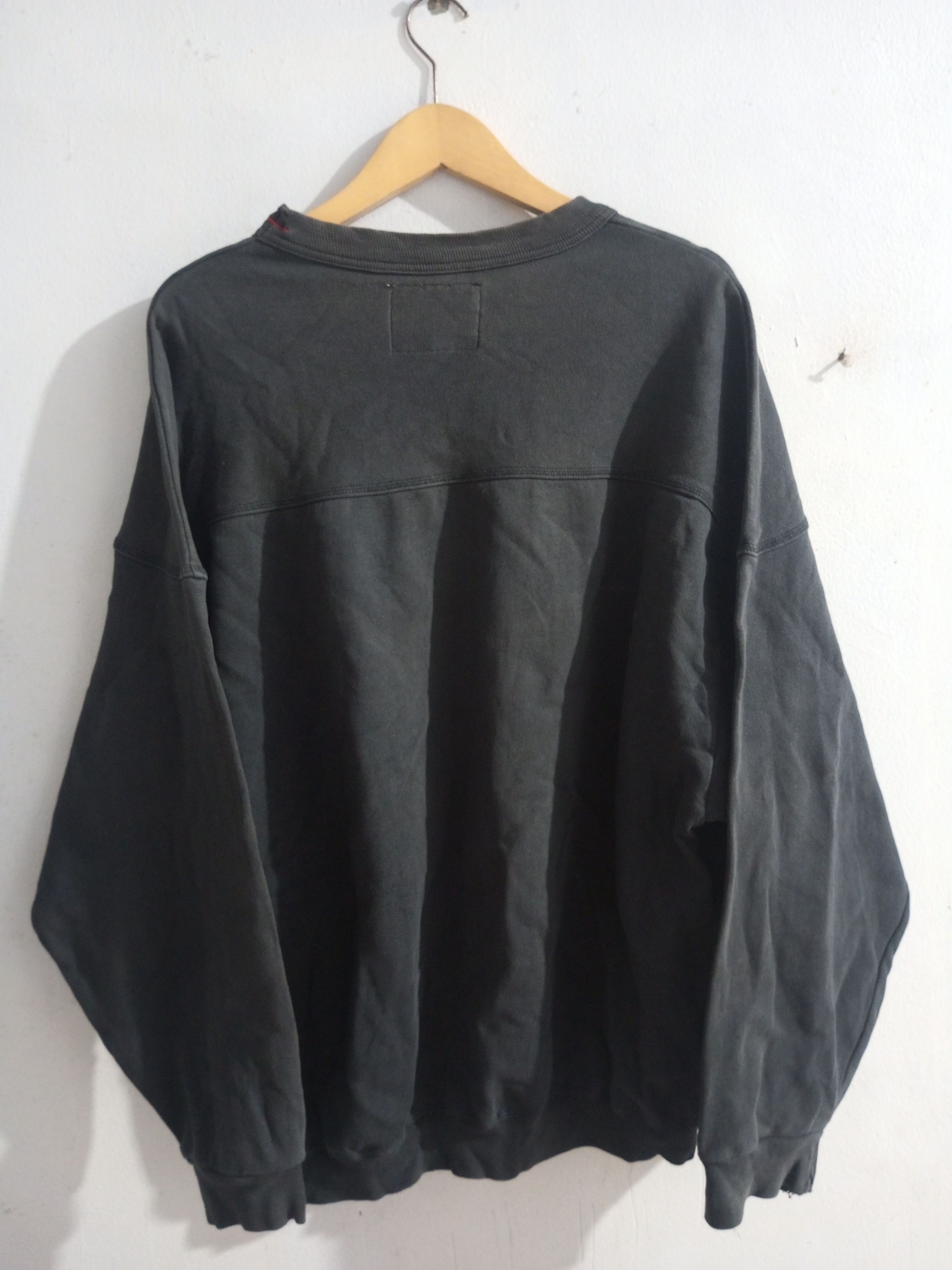 Other Vintage worn guess sun fadded distressed sweatshirt Size US L / EU 52-54 / 3 - 2 Thumbnail